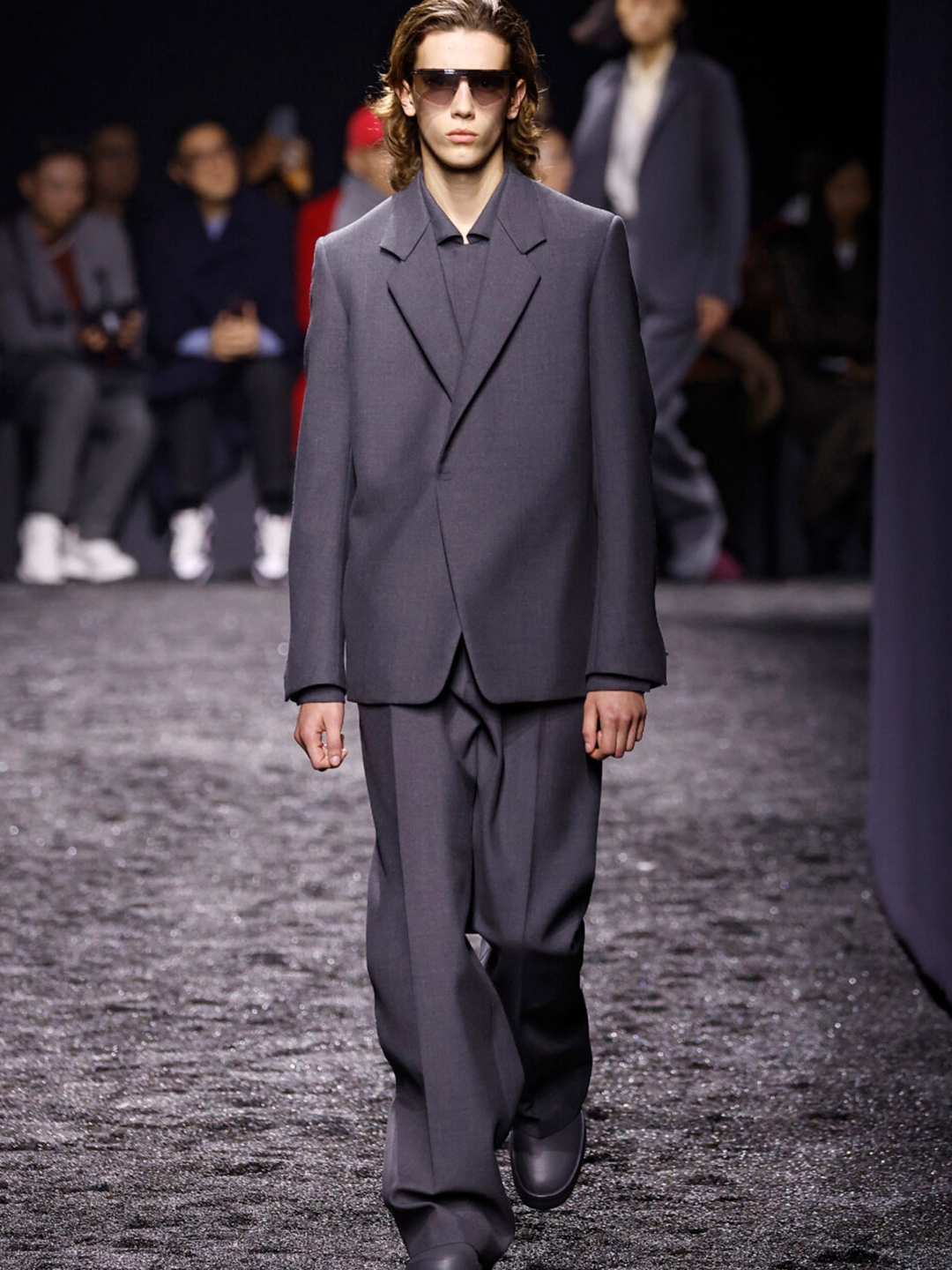 Our Legacy Hairy Wool Whale Coat Black, Arc'teryx Veilance Spere Tech Wool Blazer Black Heather 착용 스타일 - 3