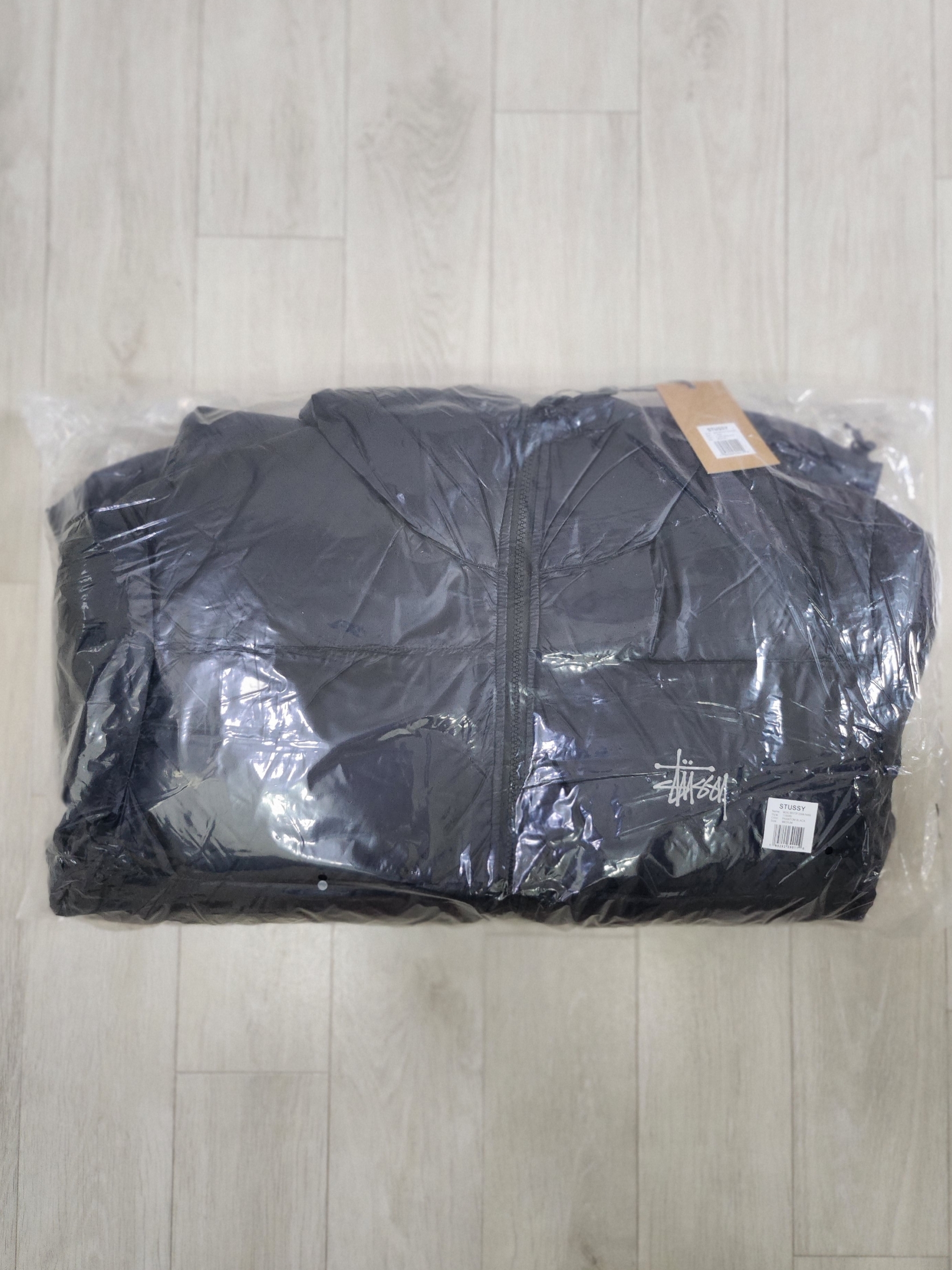 Stussy Down Parka Micro Ripstop Phantom Black 착용 스타일 - 2