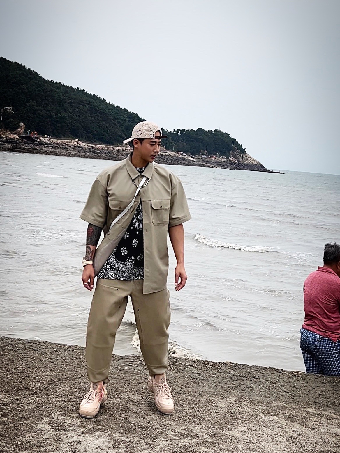 Supreme Leather S/S Work Shirt Tan - 23FW, Supreme Leather Double Knee Painter Pant Tan - 23FW 착용 스타일 - 5