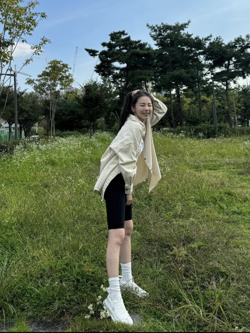 (W) Loewe x On Running Cloudtilt All White 착용 스타일