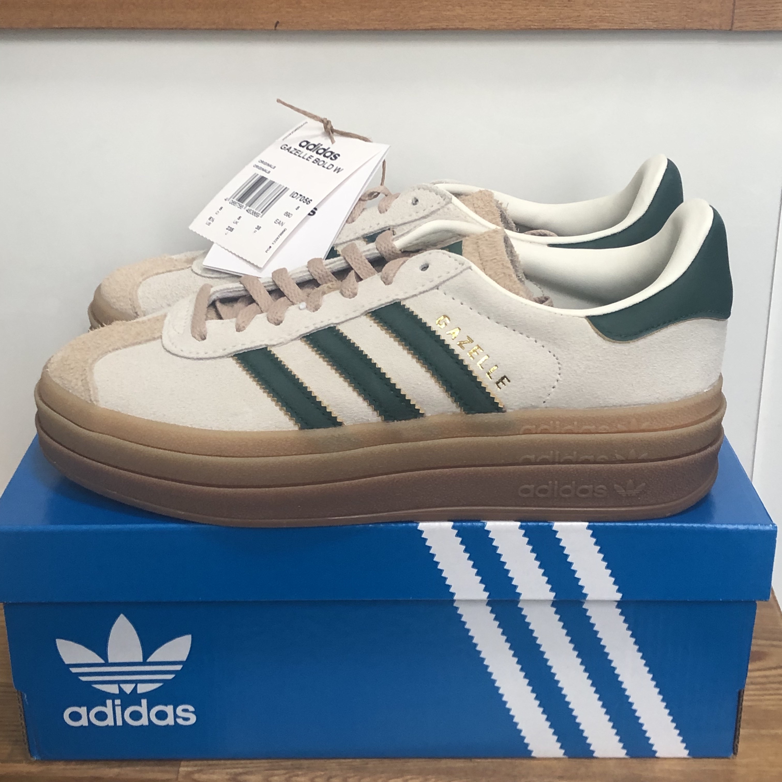 (W) Adidas Gazelle Bold Cream White Collegiate Green 착용 스타일
