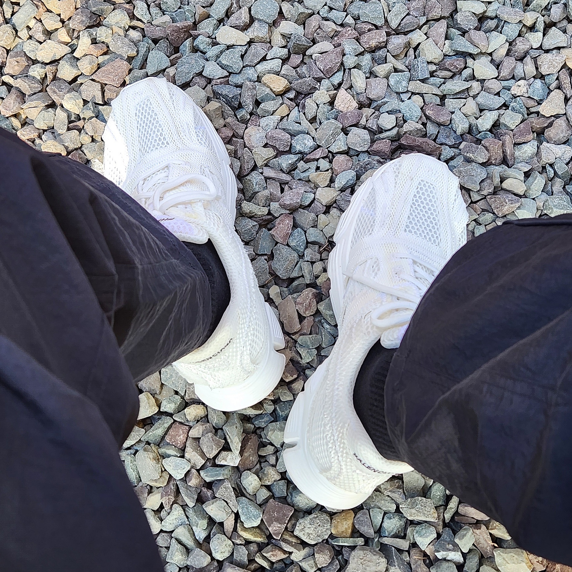 Balenciaga Phantom Sneakers White 착용 스타일