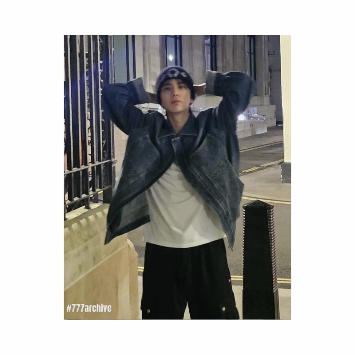 Chrome Hearts Big Daddy Cashmere Beanie Black (Star Top Button Ver.) 착용 스타일 - 4