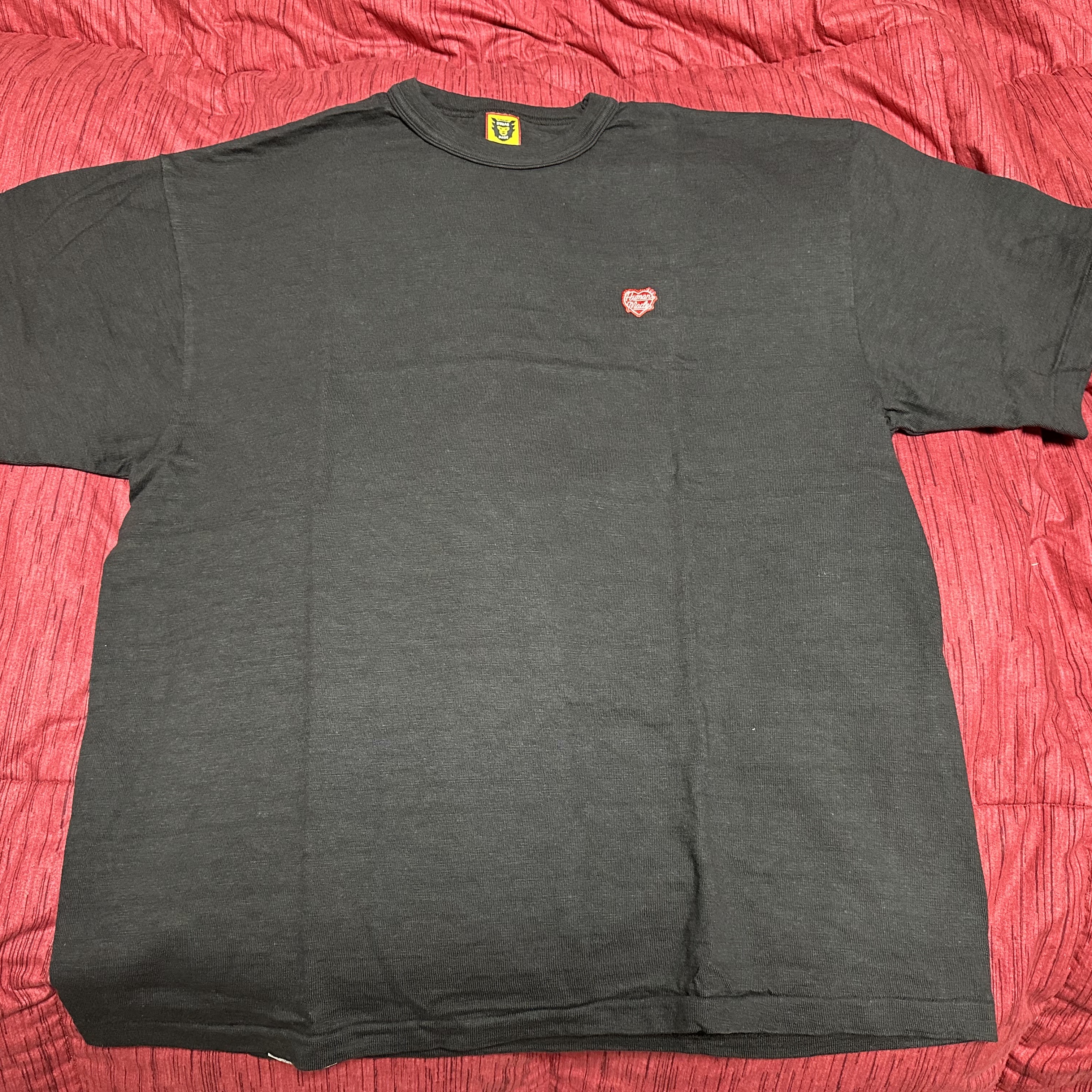 Human Made Heart Badge T-Shirt Black 착용 스타일 - 2