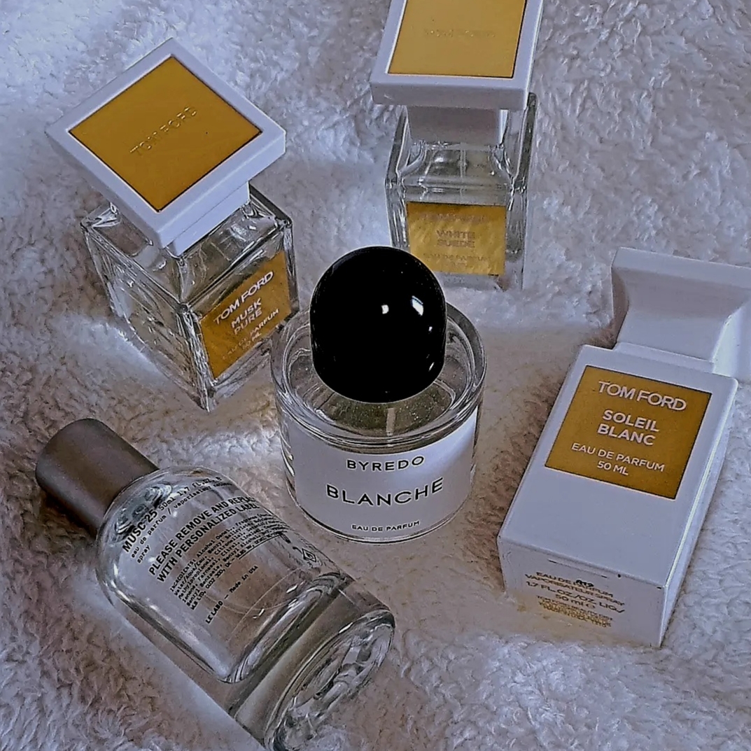 Byredo Blanche Eau De Parfum 50ml, Le Labo Musc 25 Eau De Parfum 50ml 착용 스타일