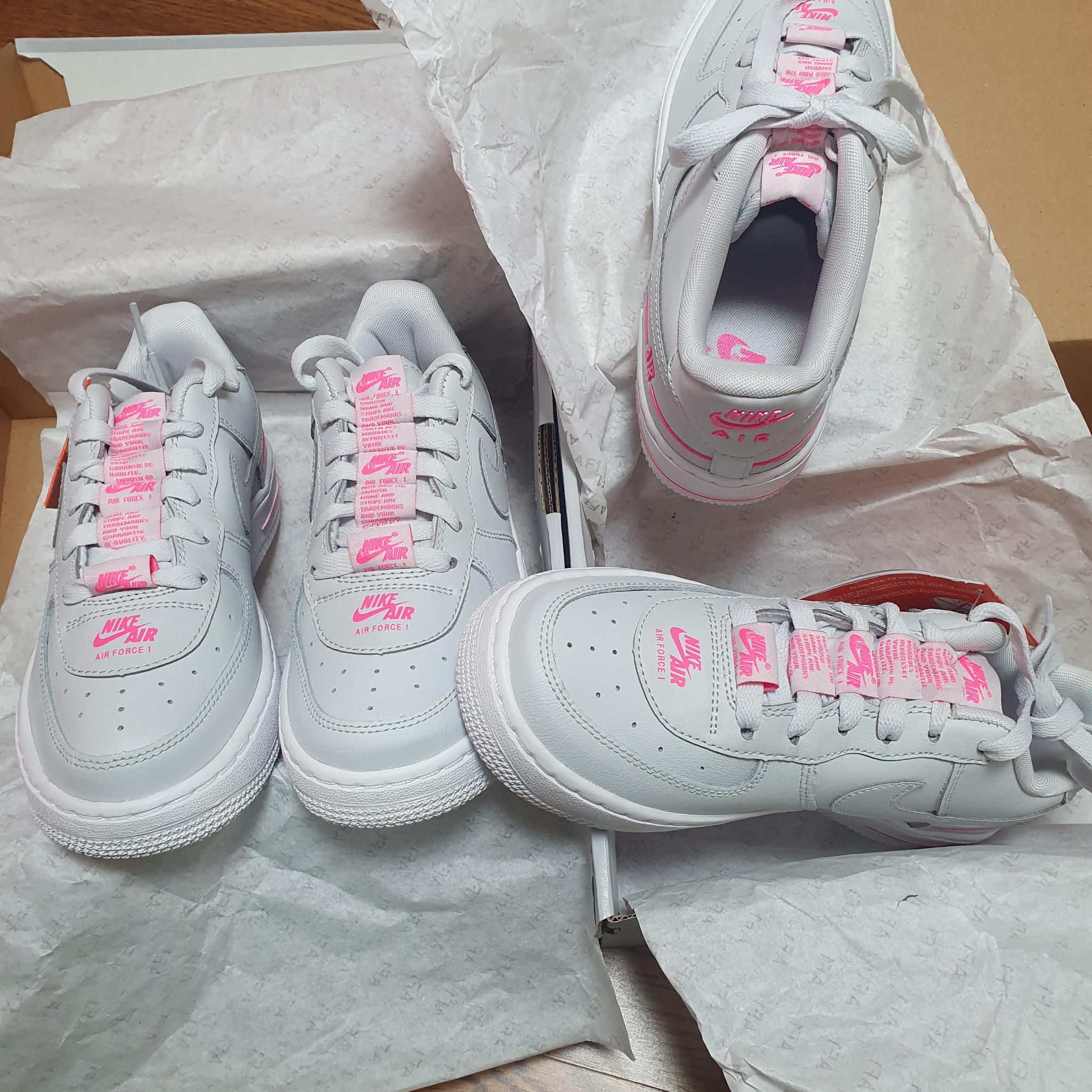 (GS) Nike Air Force 1 LV8 3 Photon Dust 착용 스타일