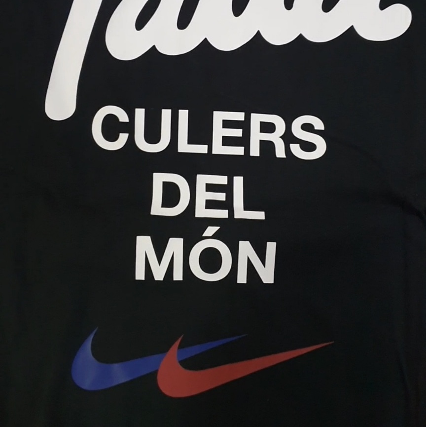 Nike x Patta x FC Barcelona Max90 T-Shirt Culers del Món (FJ4208-010) 착용 스타일