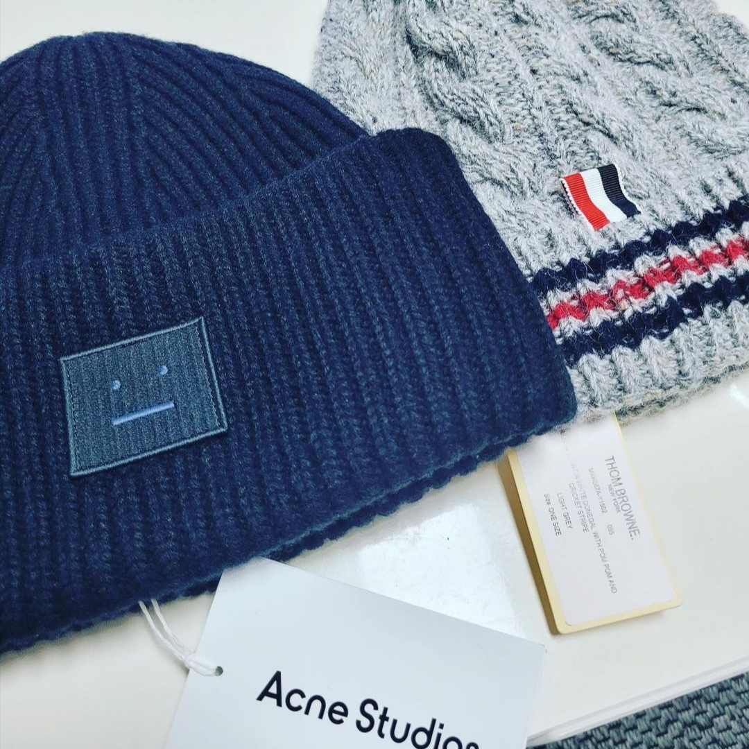 Acne Studios Large Face Logo Beanie Black 착용 스타일
