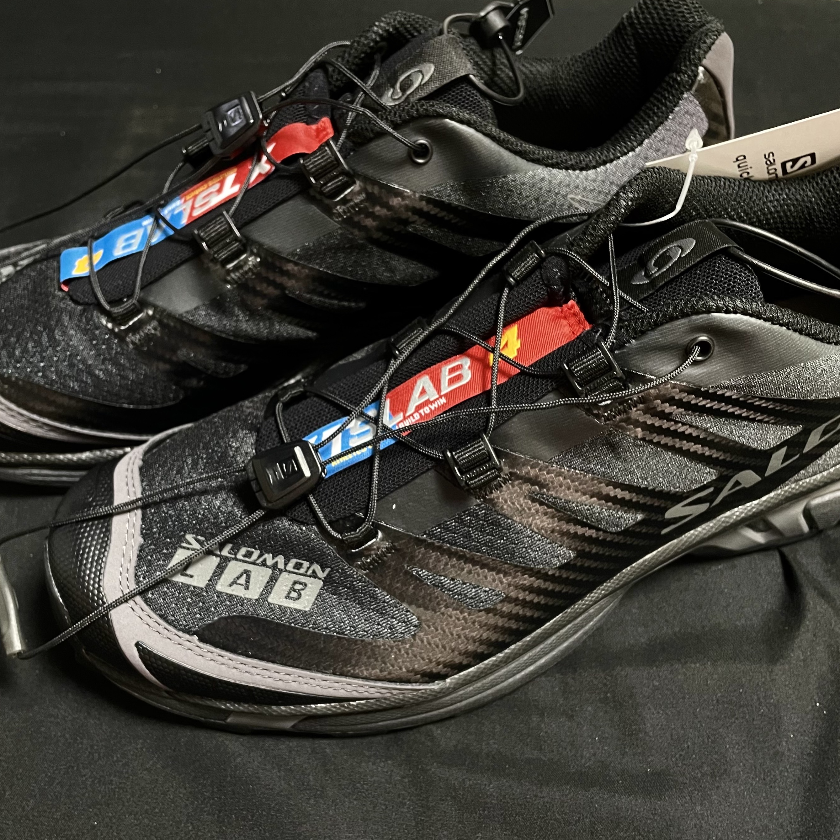 Salomon XT-4 ADV Black Magnet 착용 스타일