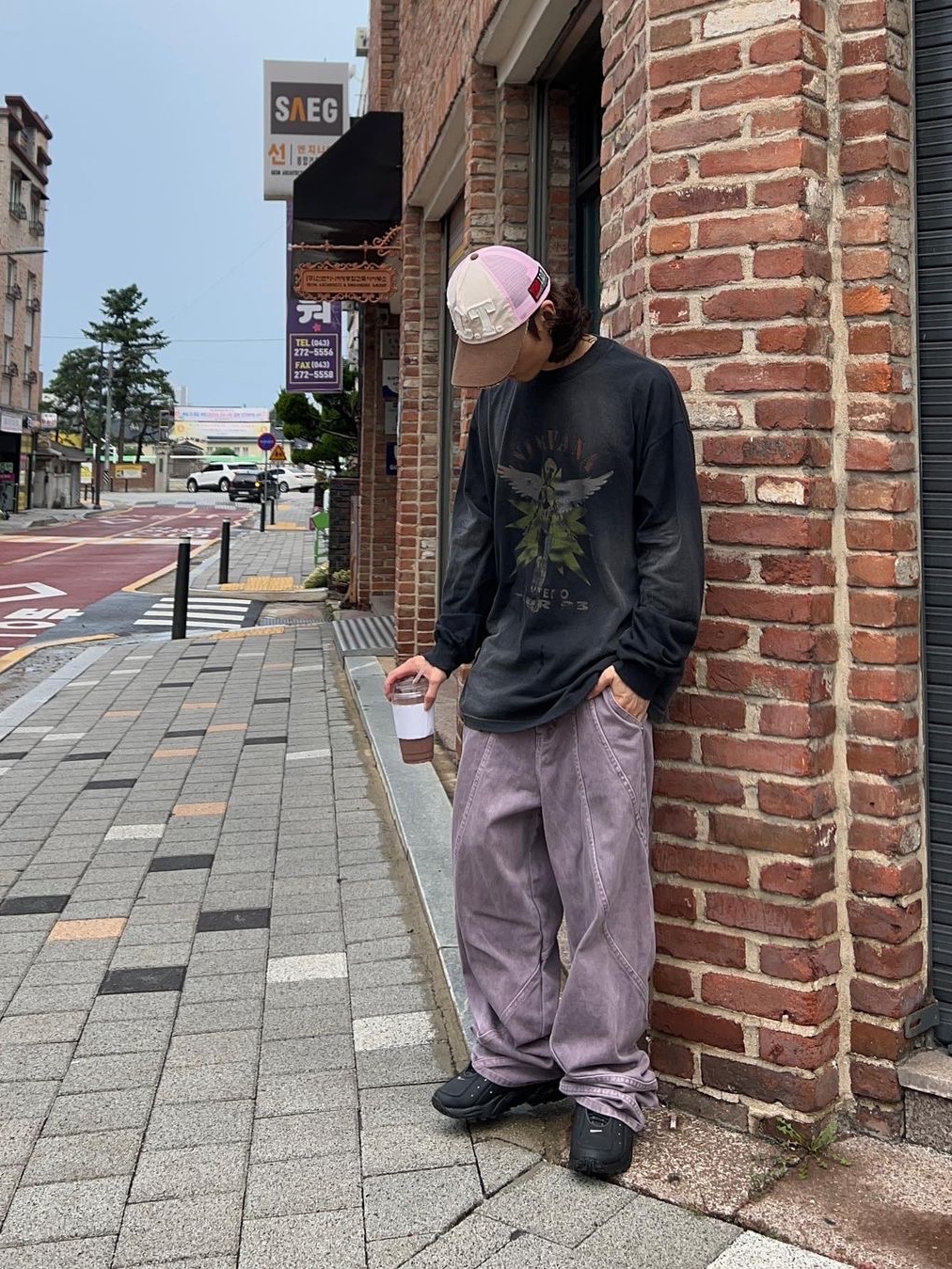 Icyto I.C.T Trucker Cap Ivory Brown, Icyto I.C.T. Trucker Cap Charcoal 착용 스타일 - 2