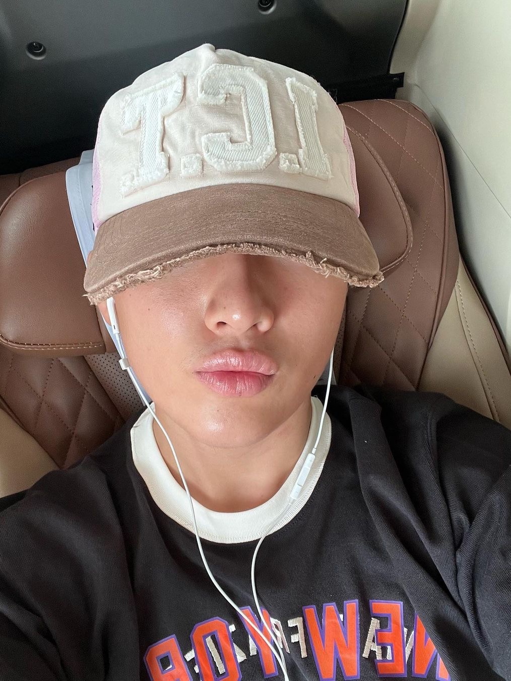 Icyto I.C.T Trucker Cap Ivory Brown, Icyto I.C.T. Trucker Cap Charcoal 착용 스타일 - 2