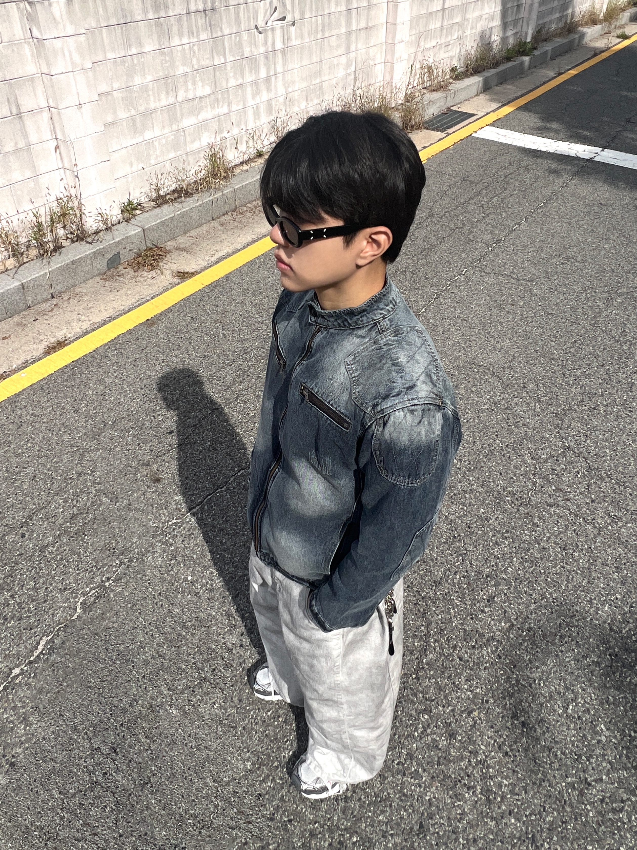 Balenciaga 3XL Sneakers Grey White Red, Gentle Monster x Maison Margiela MM004 Black Black 착용 스타일 - 3