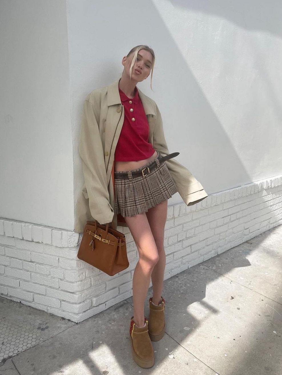(W) UGG Classic Ultra Mini Platform Boots Chestnut, (W) UGG Tazzlita Chestnut 착용 스타일 - 6
