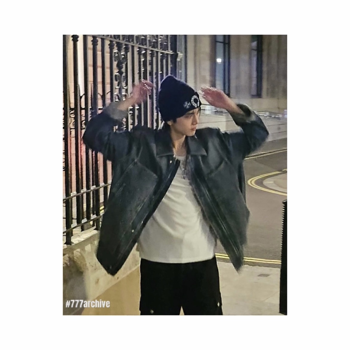 Chrome Hearts Big Daddy Cashmere Beanie Black (Star Top Button Ver.) 착용 스타일 - 5