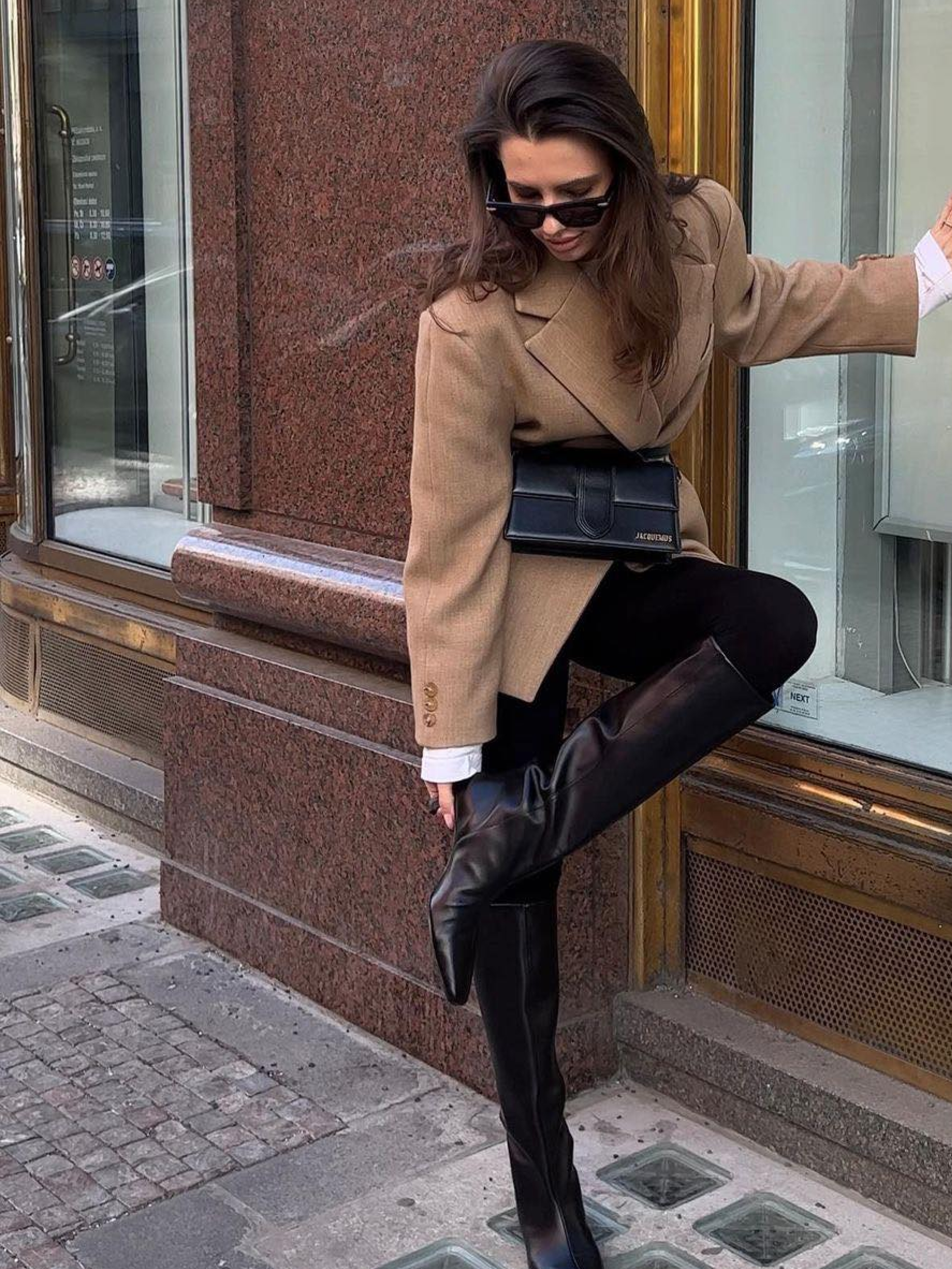 (W) Saint Laurent Cassandre Thin Belt with Square Buckle in Lacquered Leather Black, (W) Celine Medium Triomphe Belt in Triomphe Canvas Tan 착용 스타일 - 4