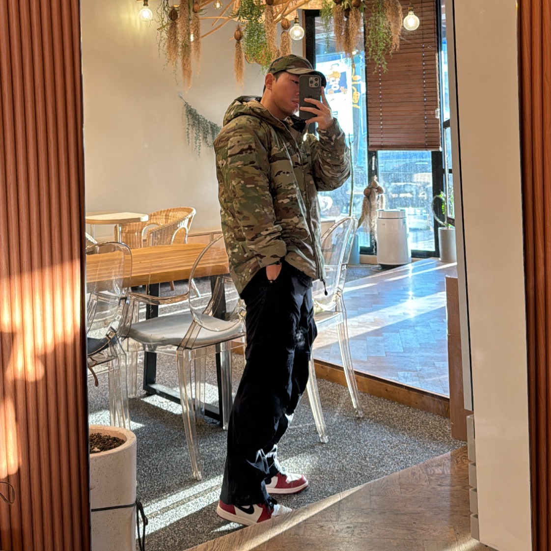 Arc'teryx LEAF Cold WX Hoody LT Gen 2.1 Multicam, Nike ACG Smith Summit Cargo Pants Black - Asia 착용 스타일