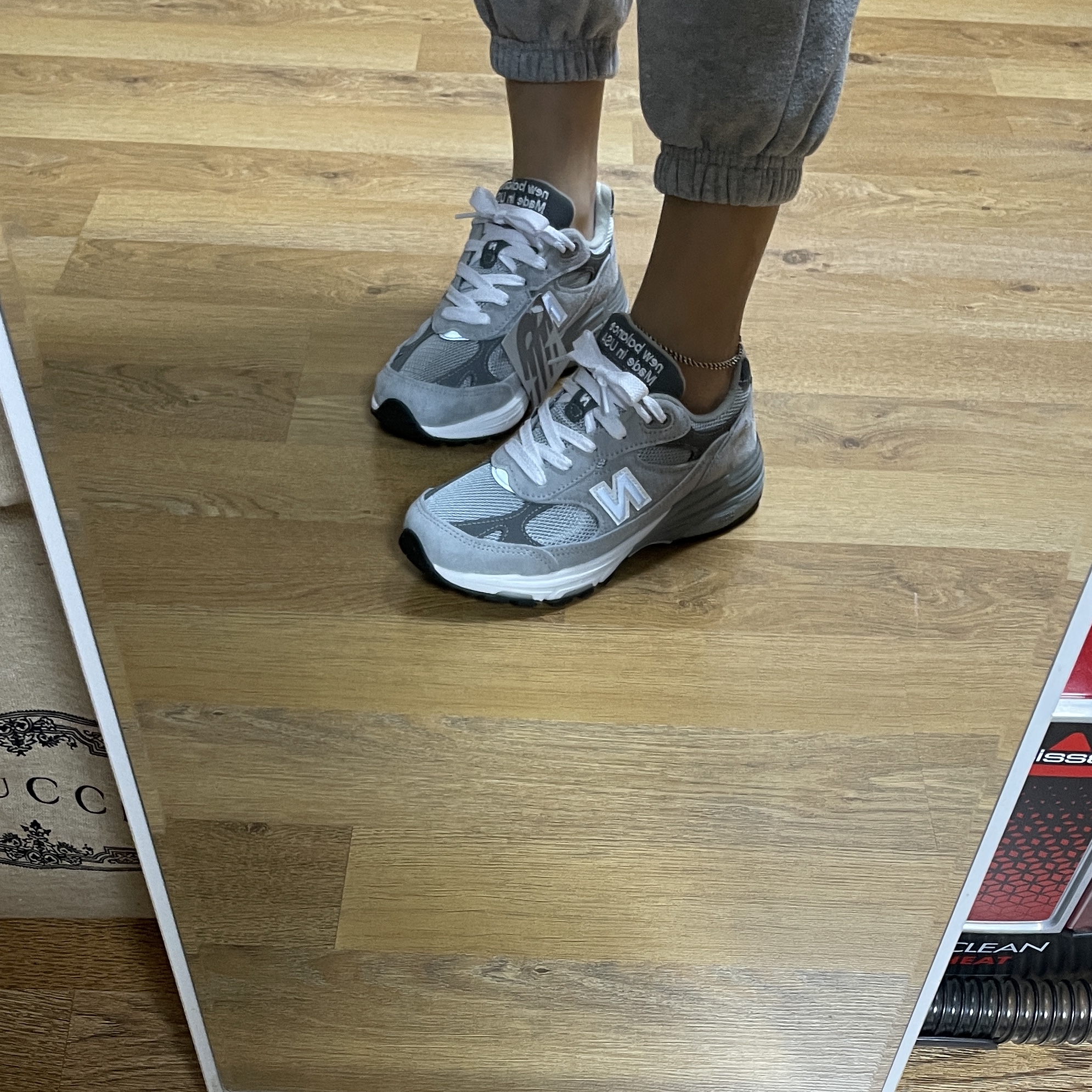 (W) New Balance 993 Made in USA Grey - B Standard 착용 스타일
