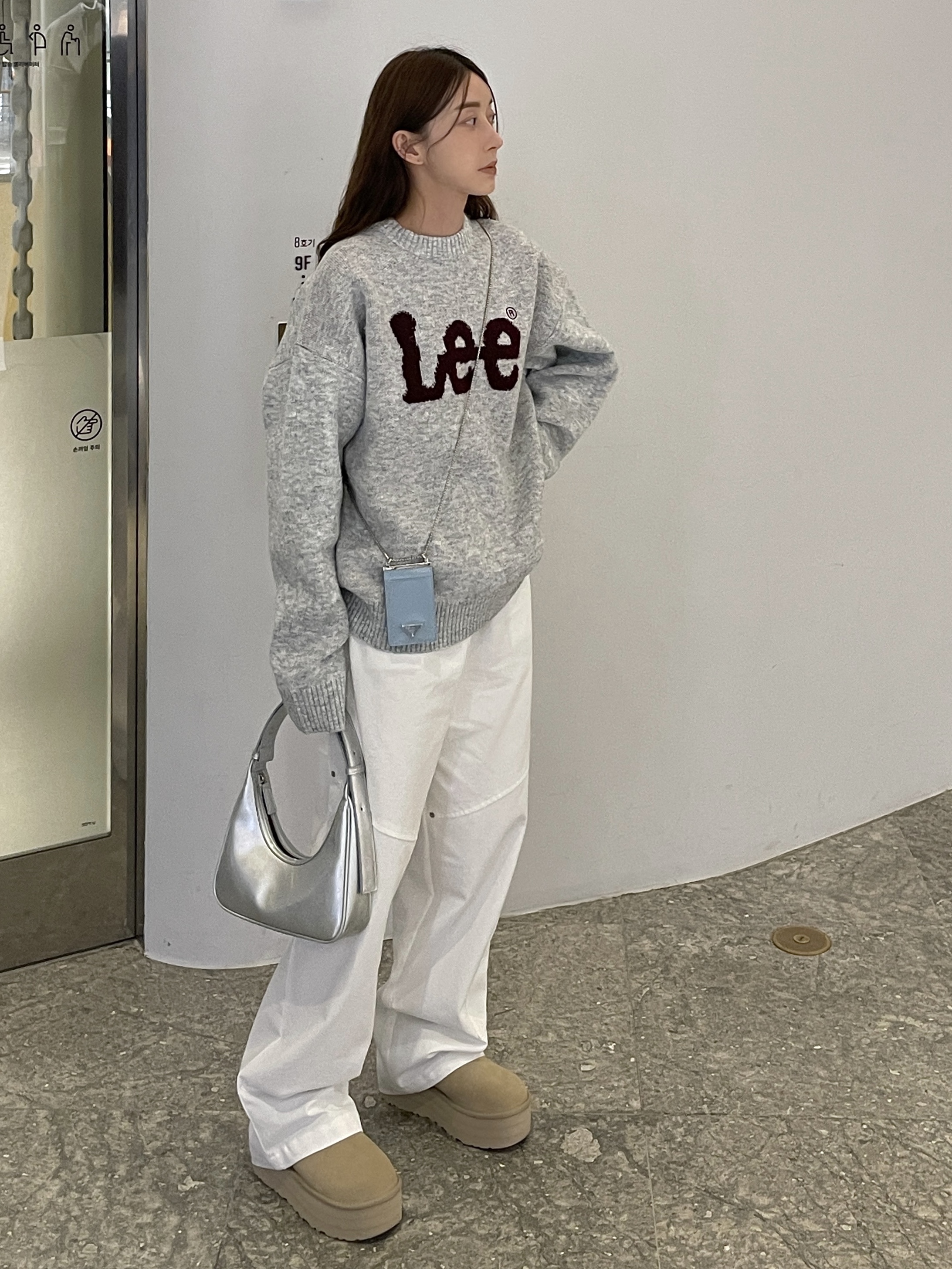 (W) UGG Classic Ultra Mini Platform Mustard Seed, Prada Brushed Leather Card Holder with Shoulder Strap White 착용 스타일 - 4