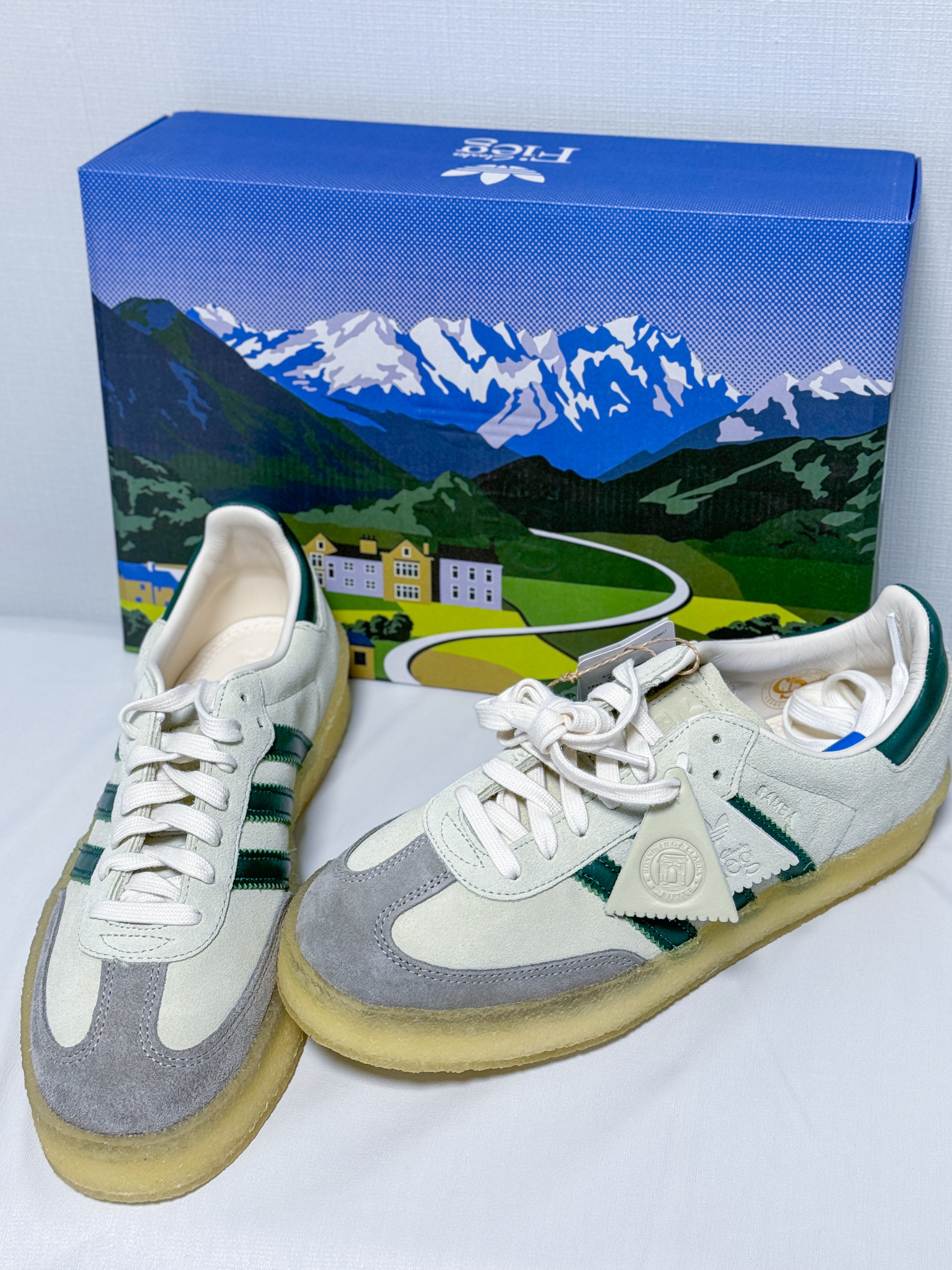 Adidas x Clarks x Ronnie Fieg 8th Street Samba Chalk White Green 착용 스타일