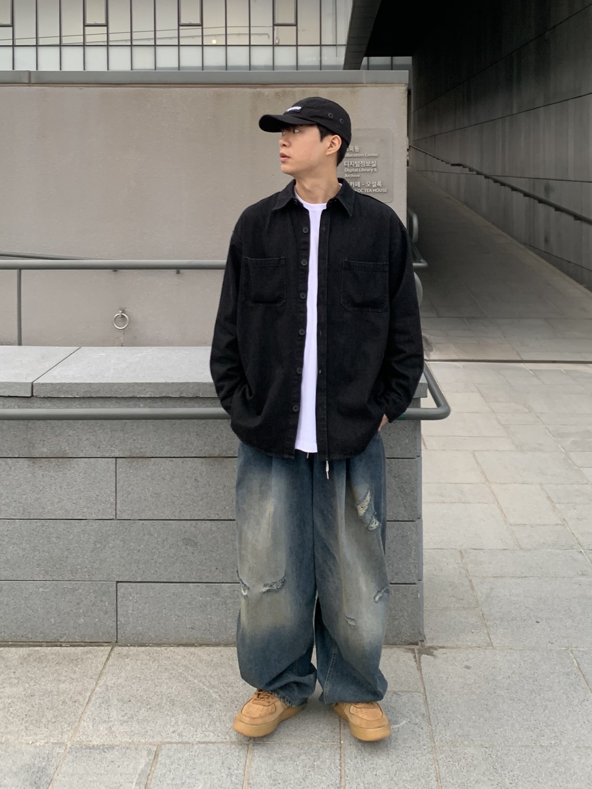 Supreme Military Camp Cap Black - 22SS, Nike Air Force 1 '07 WB Flax 착용 스타일 - 5