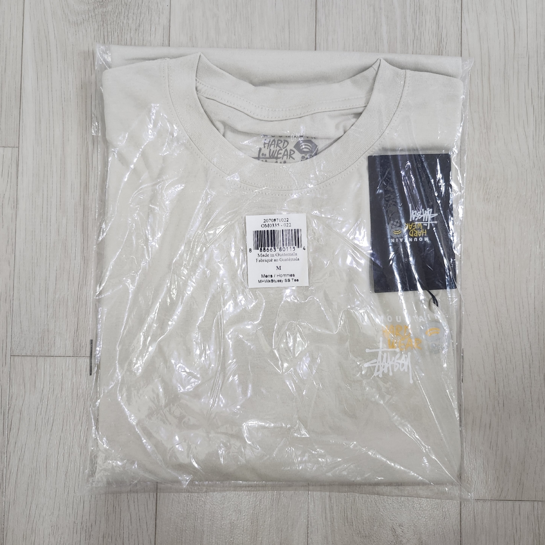 Stussy x Mountain Hardwear T-Shirt Stone 착용 스타일 - 3