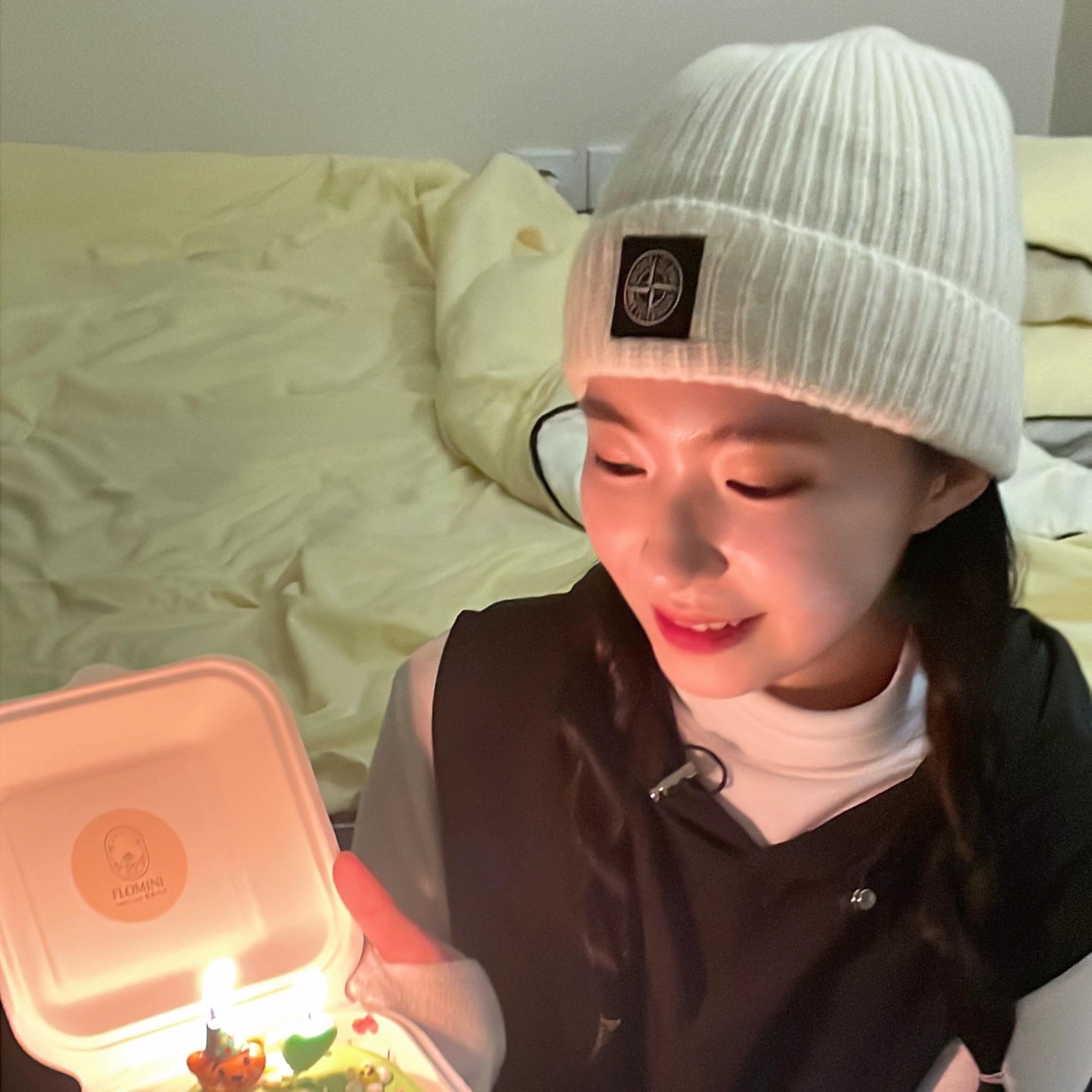 Stone Island N10B5 Beanie Off White - 22FW 착용 스타일 - 2