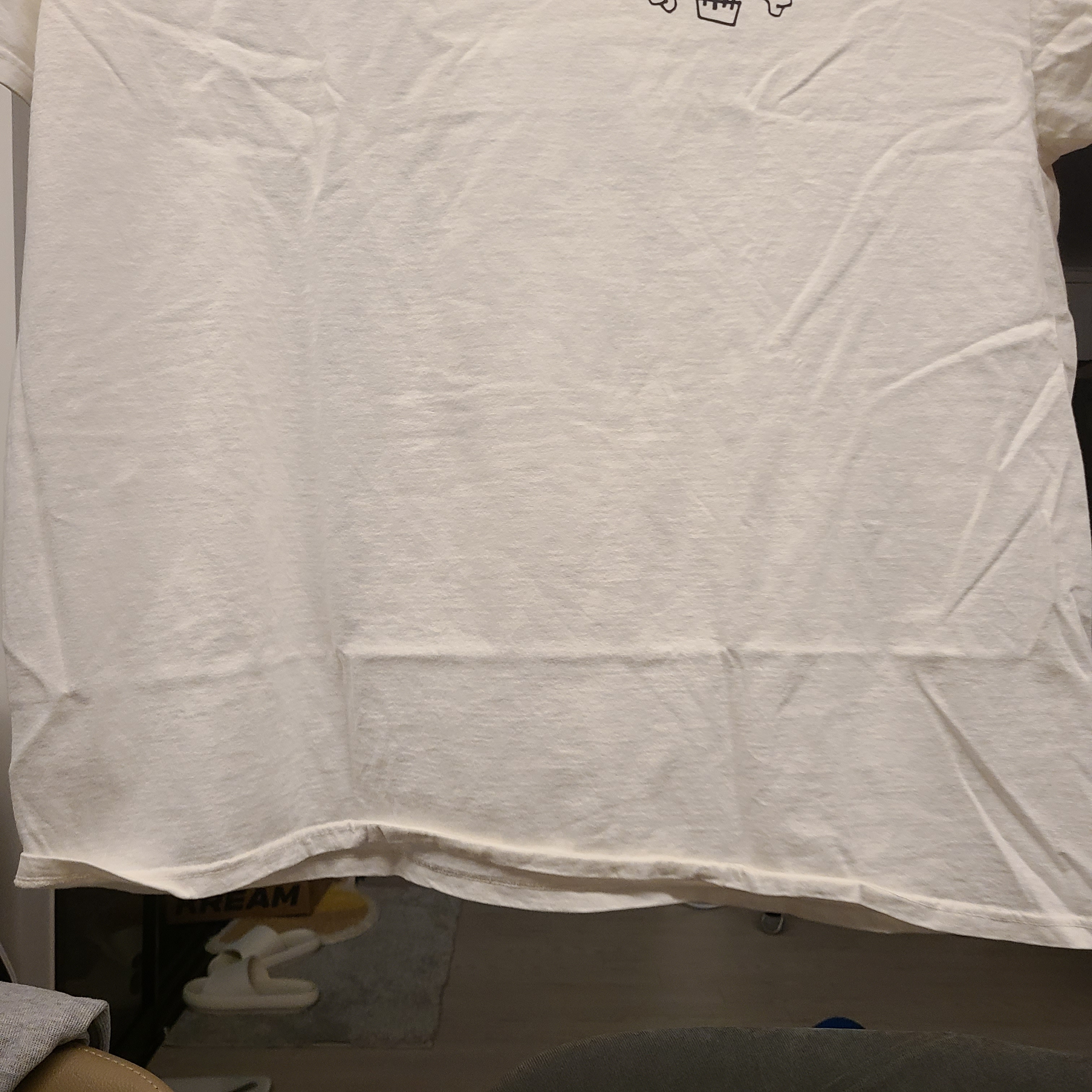 Stussy Skull & Bones Pigment Dyed T-Shirt Natural 착용 스타일 - 2