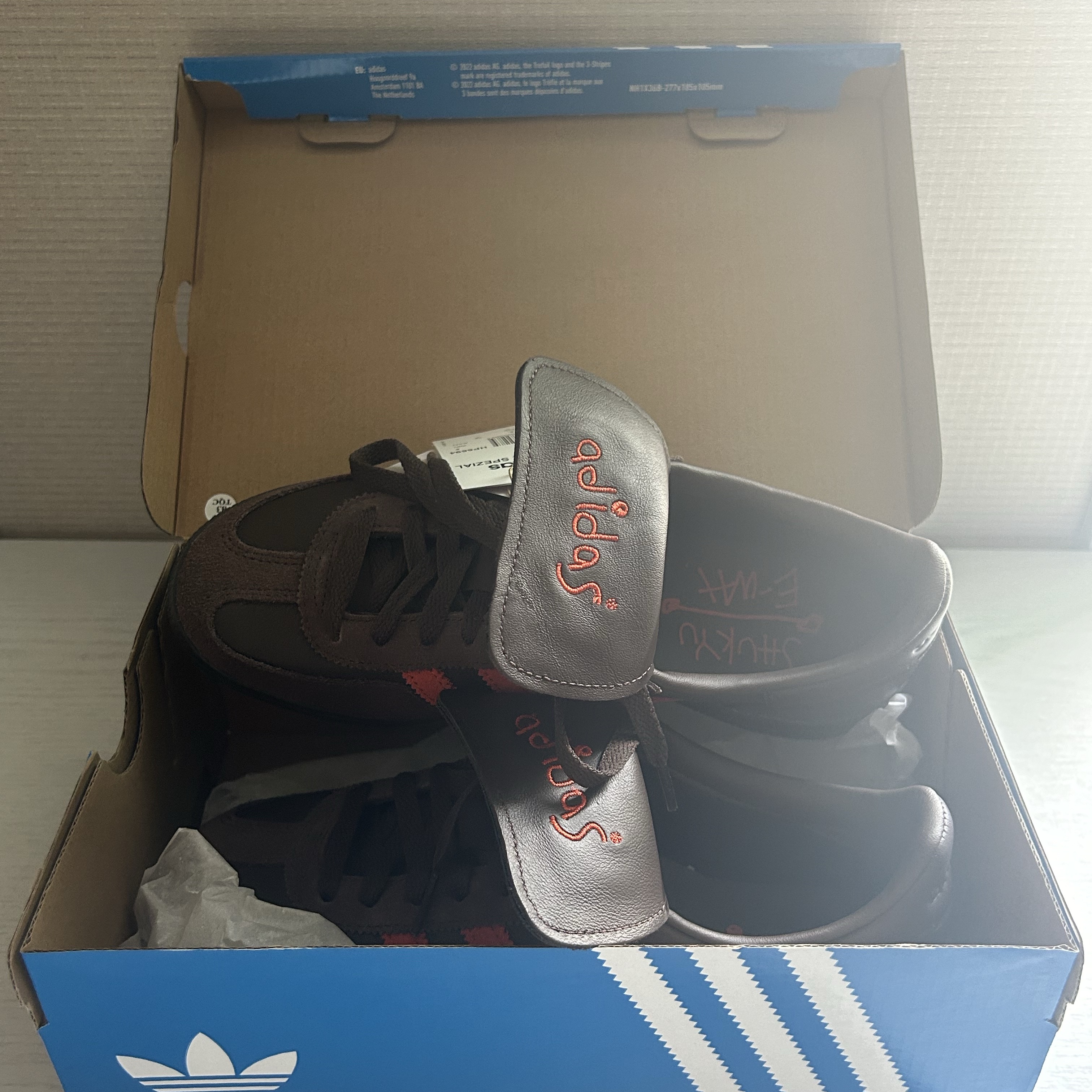 Adidas Spezial Handball Brown Collegiate Orange 착용 스타일