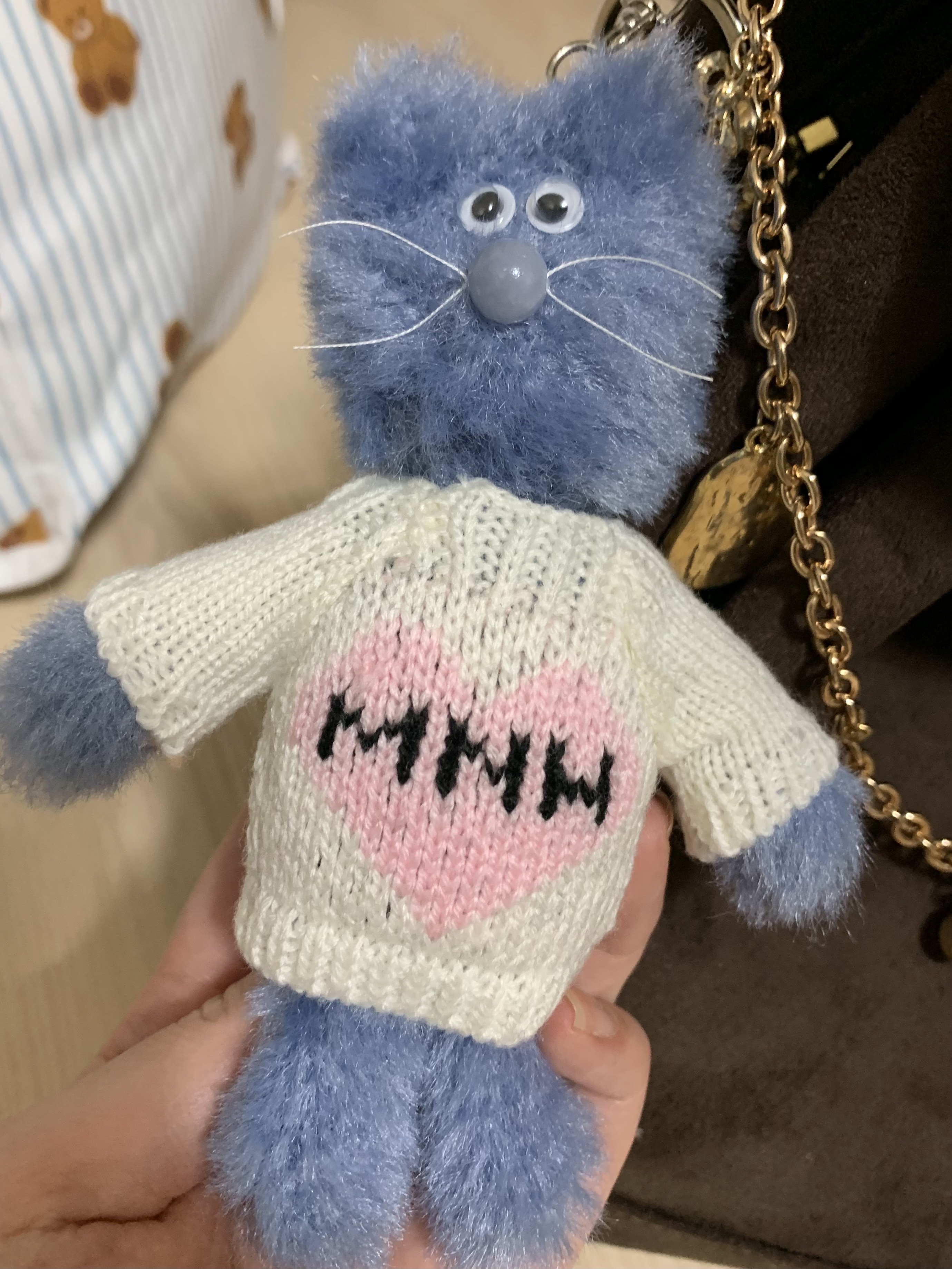 Monamhee Love Flexy Keyring Blue 착용 스타일