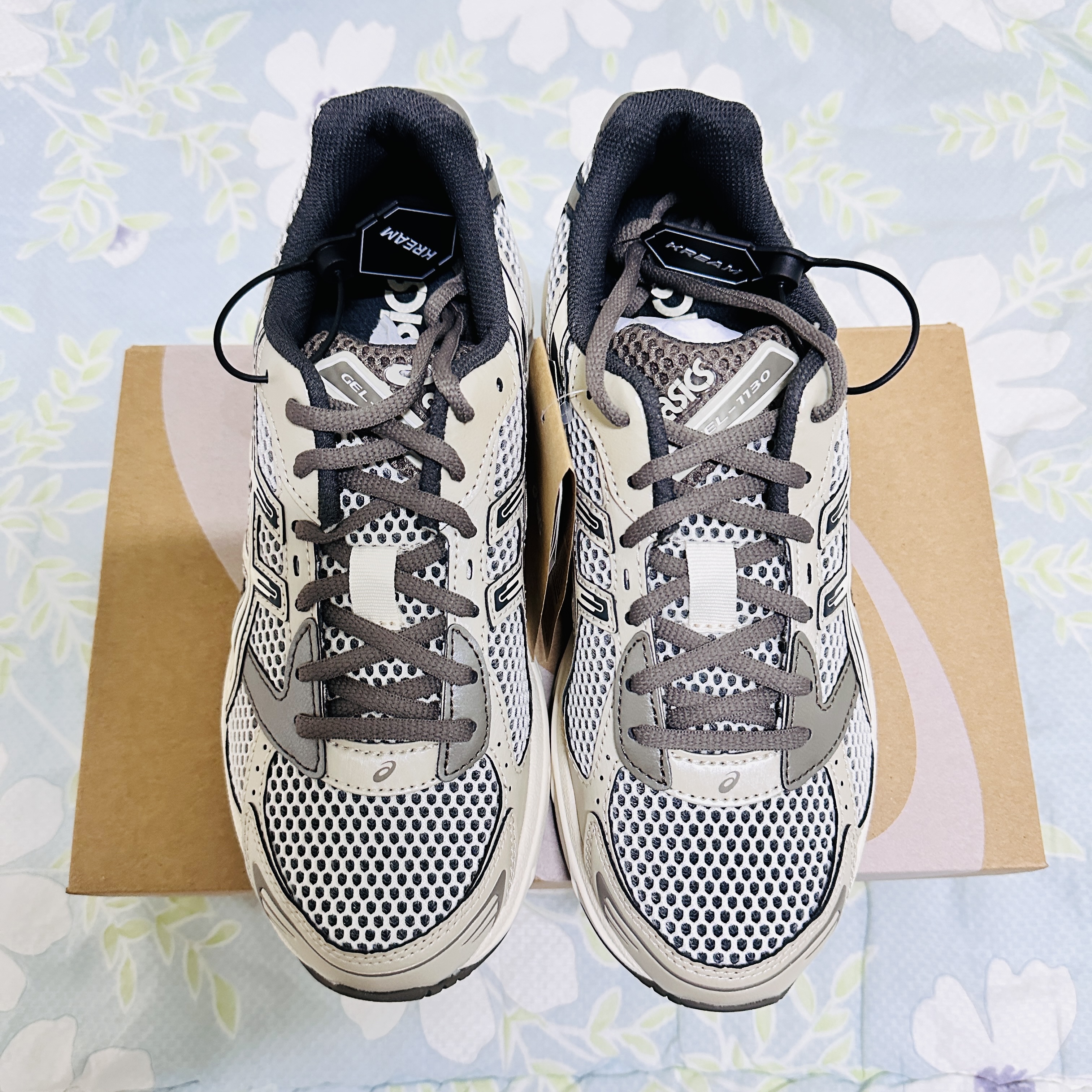 Asics Gel-1130 Birch Dark Taupe - Korea Exclusive 착용 스타일 - 1