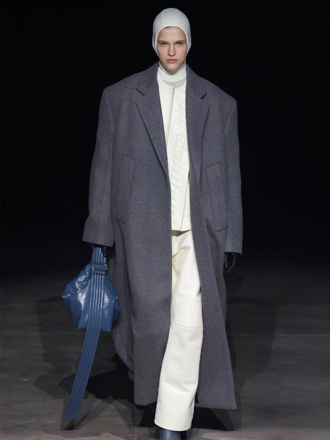 Our Legacy Hairy Wool Whale Coat Black, Arc'teryx Veilance Spere Tech Wool Blazer Black Heather 착용 스타일 - 5