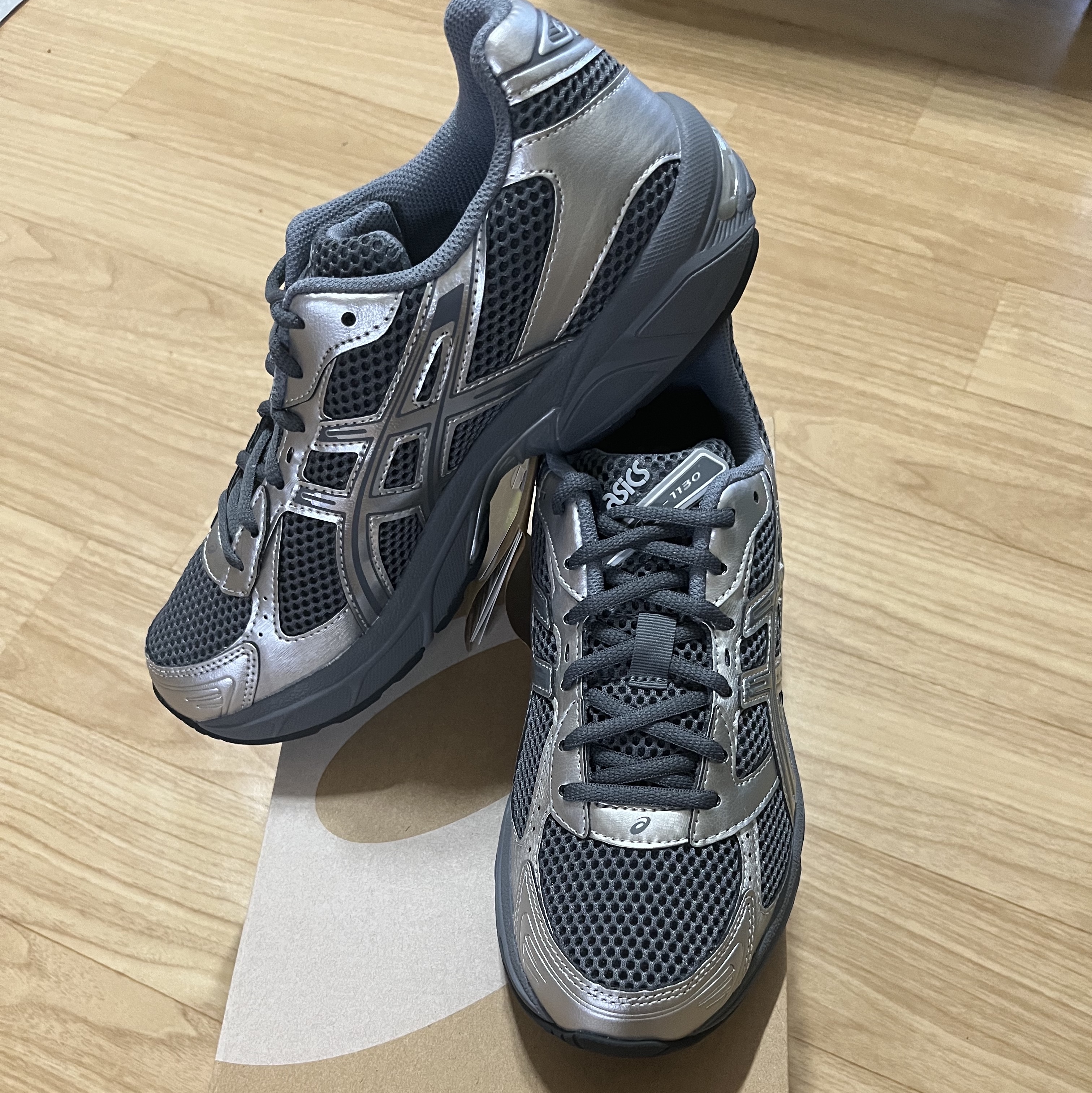 Asics Gel-1130 Steel Grey Pure Silver 착용 스타일 - 5