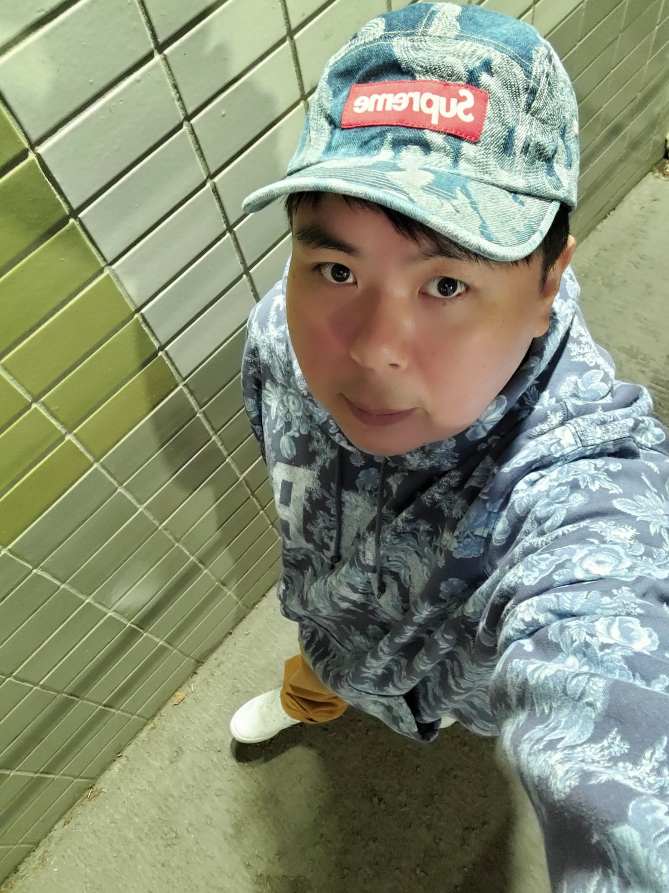 Supreme Flames Jacquard Denim Camp Cap Washed Indigo - 23SS, New Balance 550 White - D Standard 착용 스타일 - 1