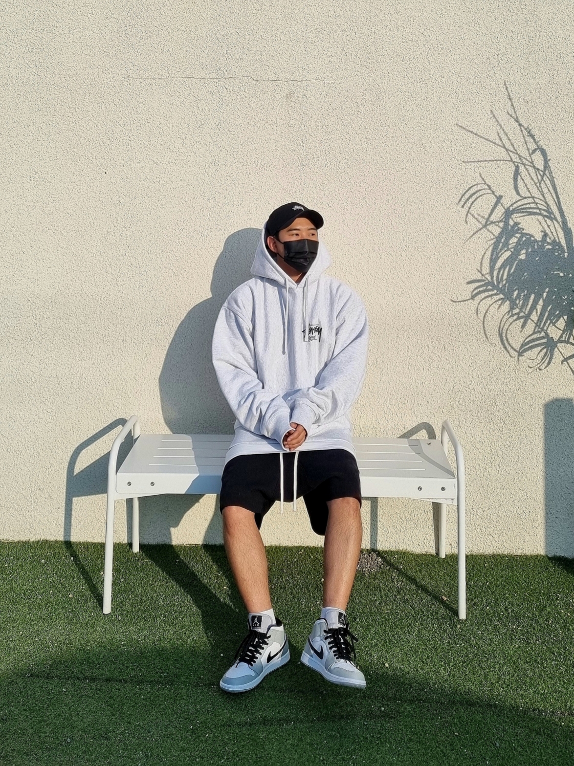 Stussy Stock Seoul Hood Ash Heather 2023, Jordan 1 Mid Light Smoke Grey 착용 스타일