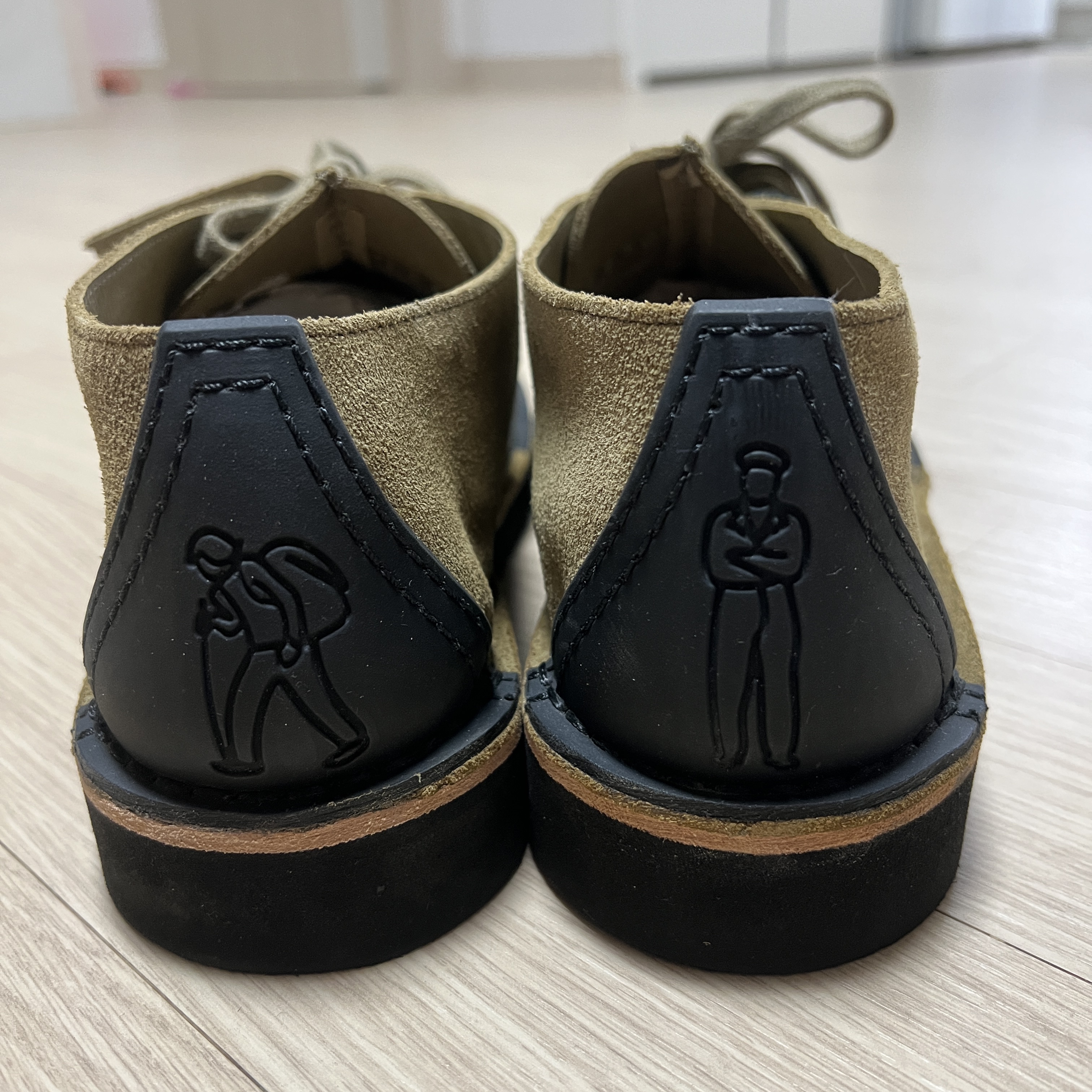Clarks x C.P. Company Desert Trek Remastered Cornstalk 착용 스타일 - 7
