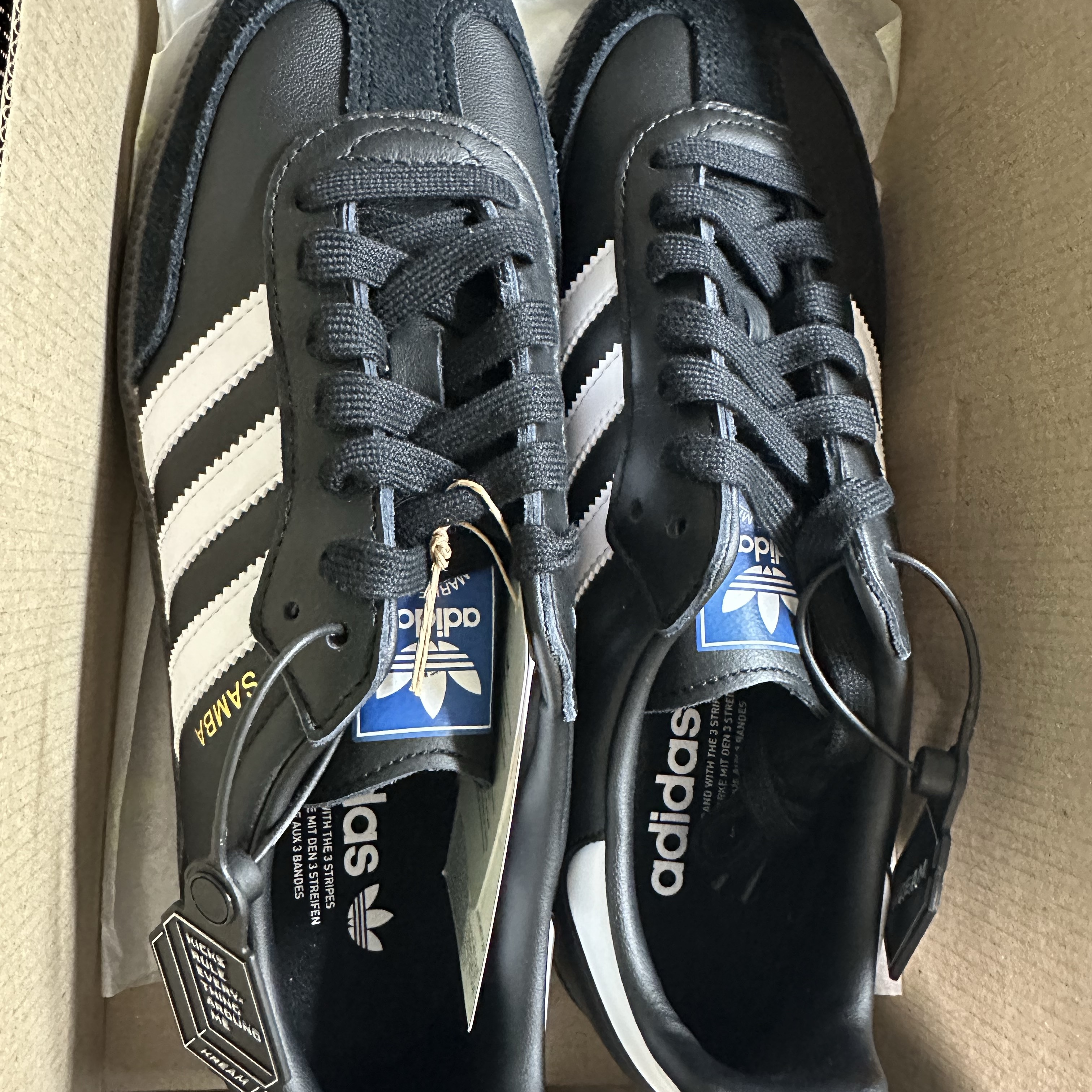 Adidas Samba OG Black White Gum 착용 스타일 - 2