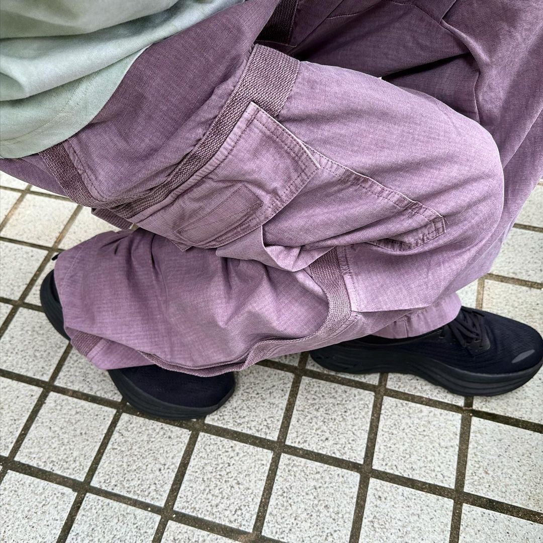 Icyto Strap Cargo Pants Light Purple, Icyto Strap Cargo Pants Dark Beige 착용 스타일 - 2