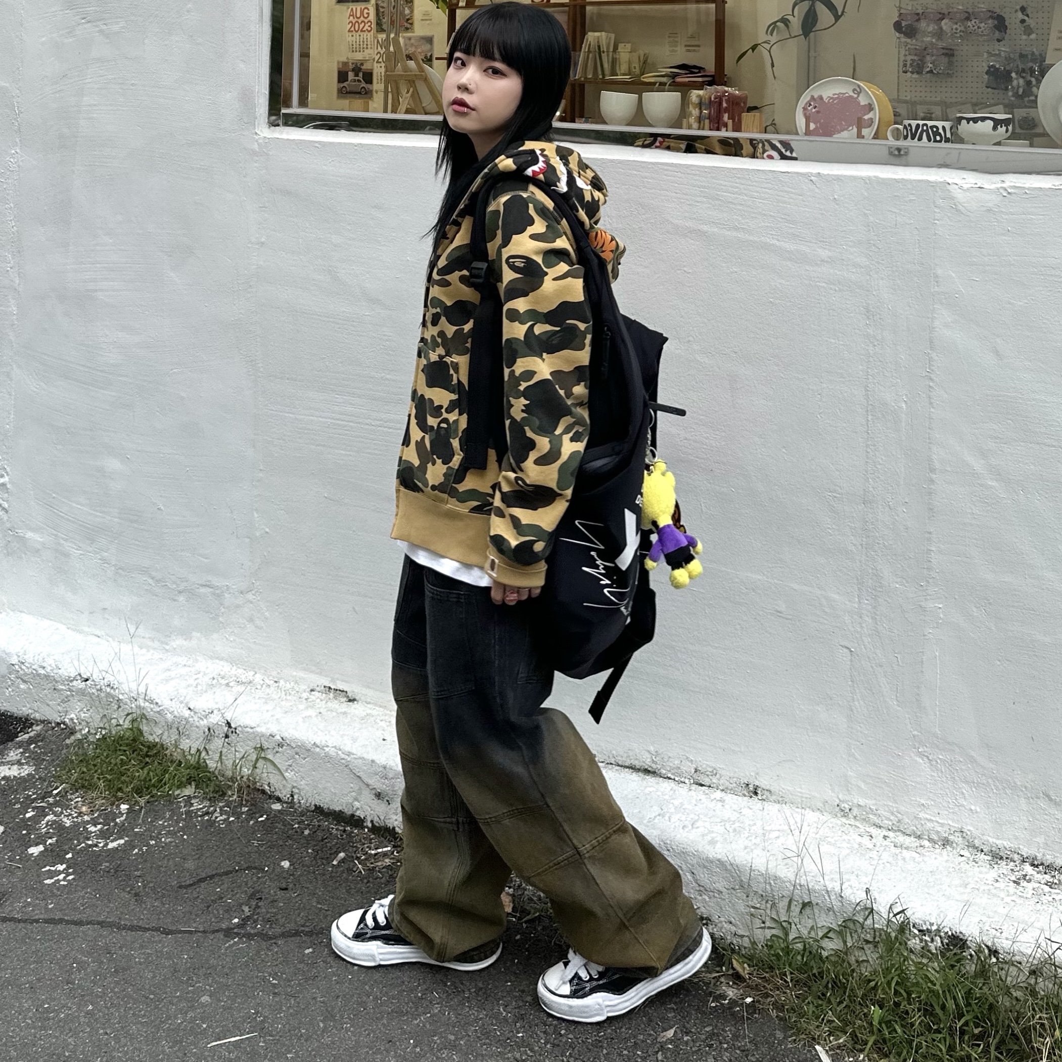 Maison Mihara Yasuhiro Peterson OG Sole Canvas Low Sneakers Black 착용 스타일 - 3