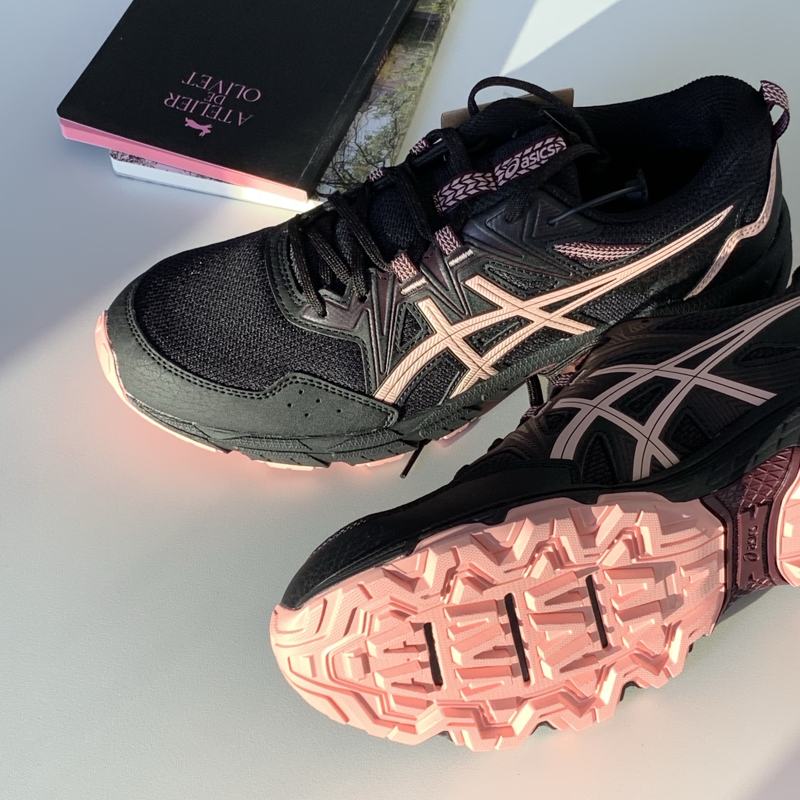 (W) Asics Gel-Venture 8 Black Frosted Rose 착용 스타일 - 1