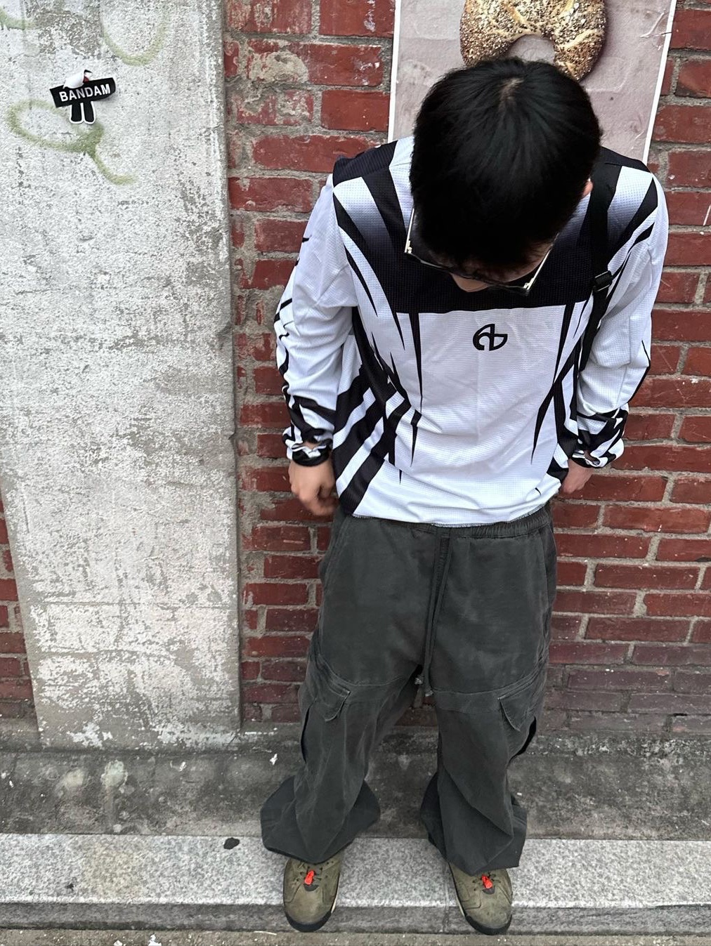 Icyto Strap Cargo Pants Light Purple, Icyto Strap Cargo Pants Dark Beige 착용 스타일 - 2