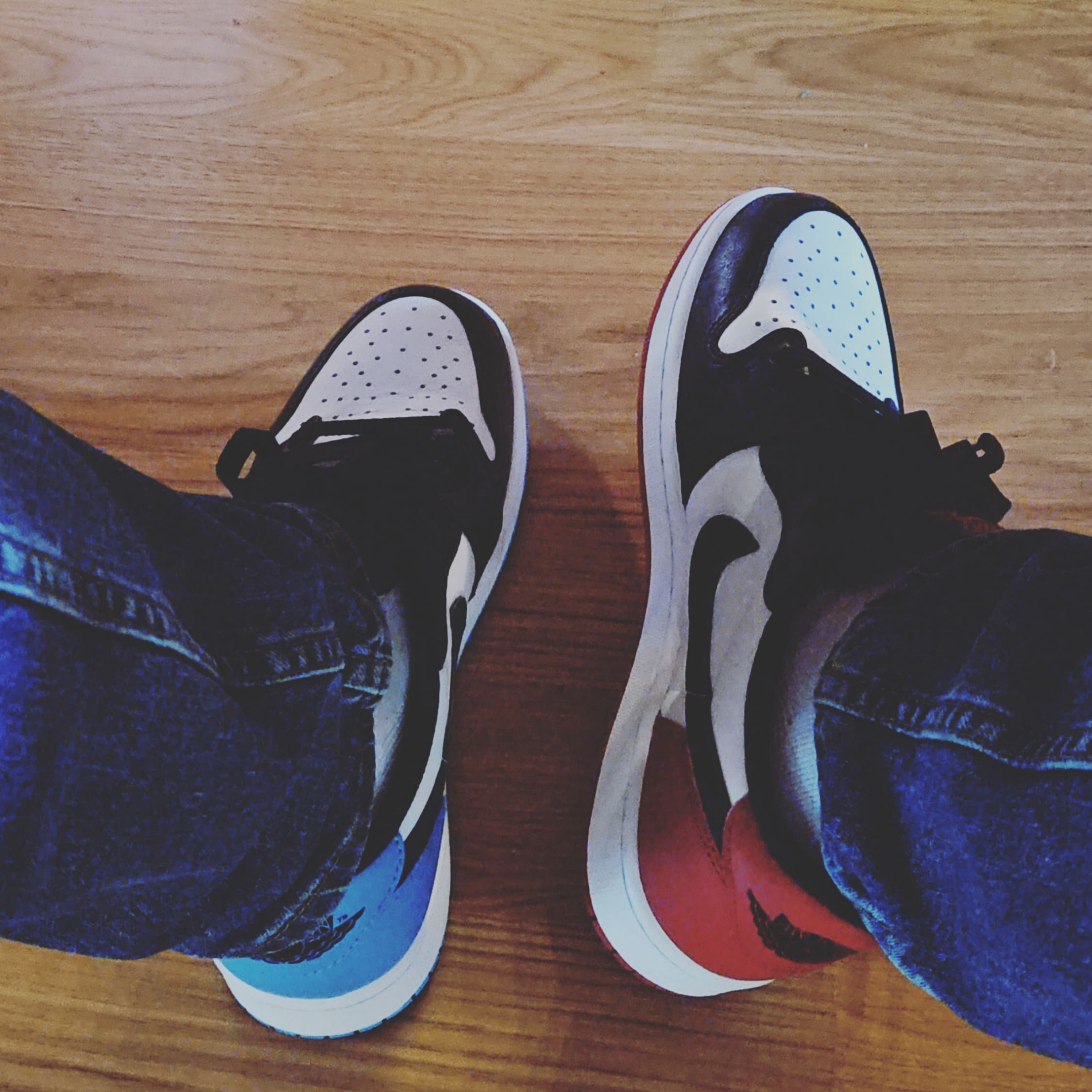 Jordan 1 Retro Low OG Black and Dark Powder Blue, Jordan 1 Retro Low OG Black Toe 착용 스타일
