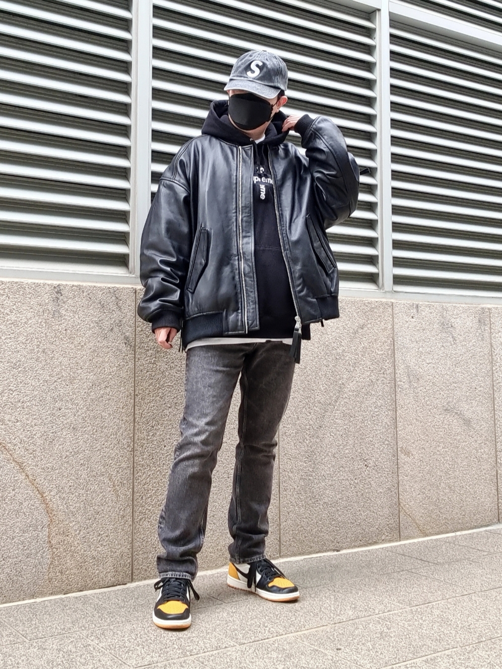 Supreme Pigment Print S Logo 6-Panel Black - 20SS, Supreme Cross Box Logo Hooded Sweatshirt Black - 20FW 착용 스타일 - 2