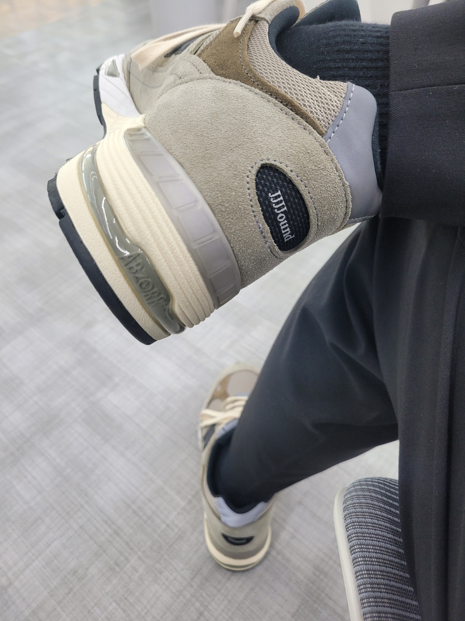New Balance x JJJJound 991 Made in UK Grey 착용 스타일 - 1