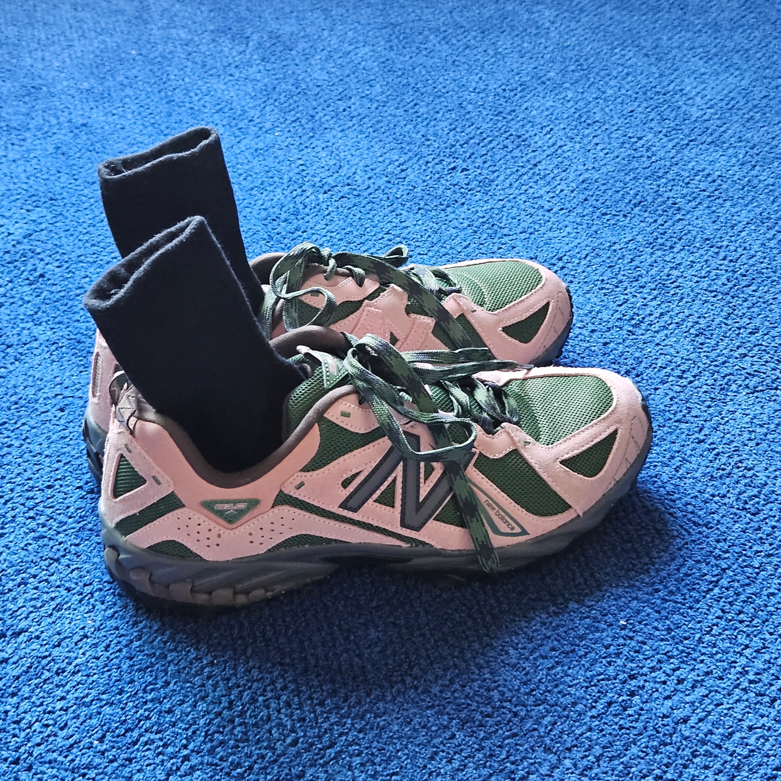 New Balance ML610T Pink Moon - D Standard 착용 스타일