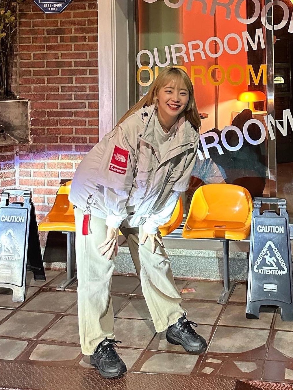 Supreme x The North Face Cargo Jacket Multi-Color - 20SS, Supreme Backpack Blue - 23FW 착용 스타일 - 7