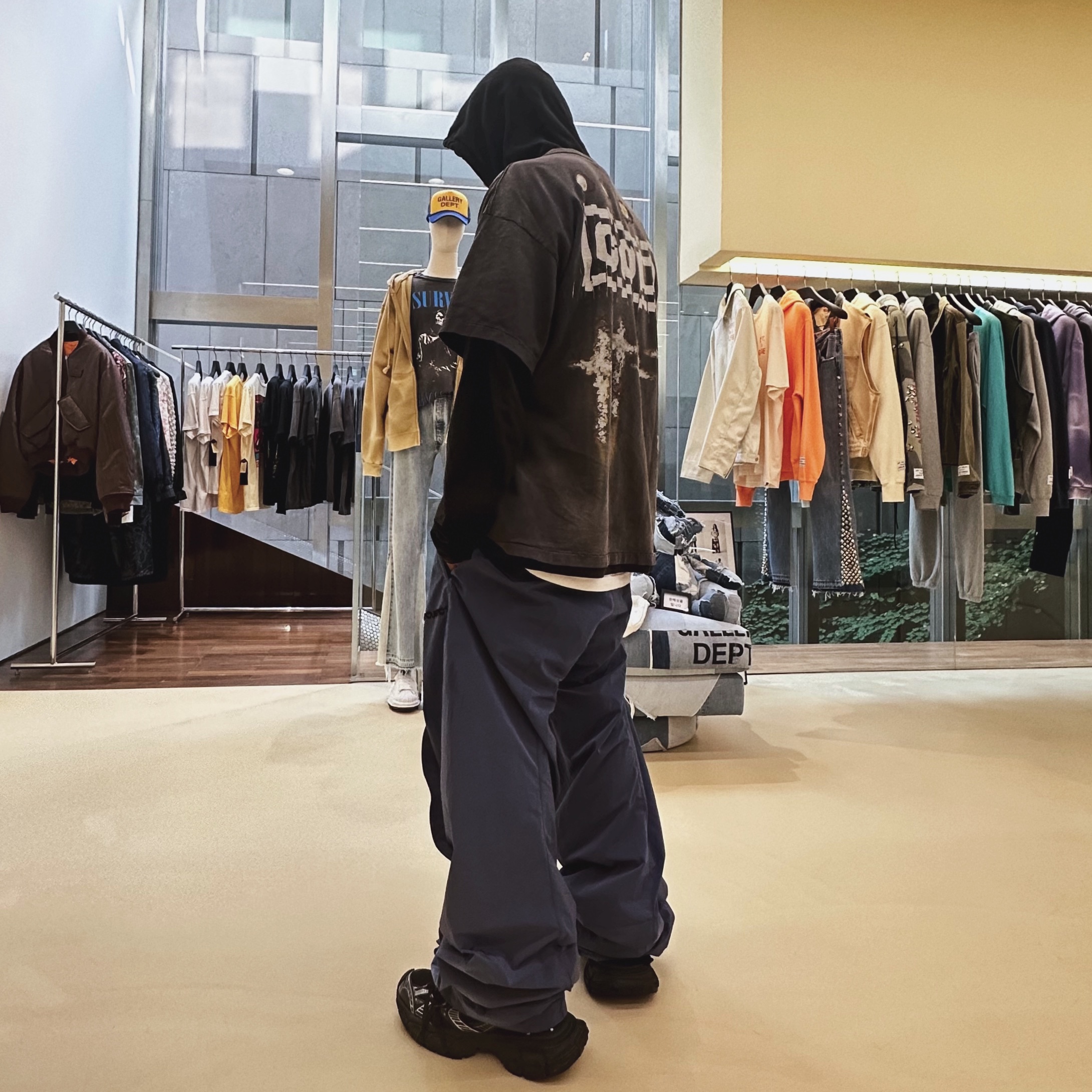 Balenciaga 3XL Sneakers Black White, Saint Mxxxxxx x For Someone God FS S/S T-Shirt Black - 23AW 착용 스타일