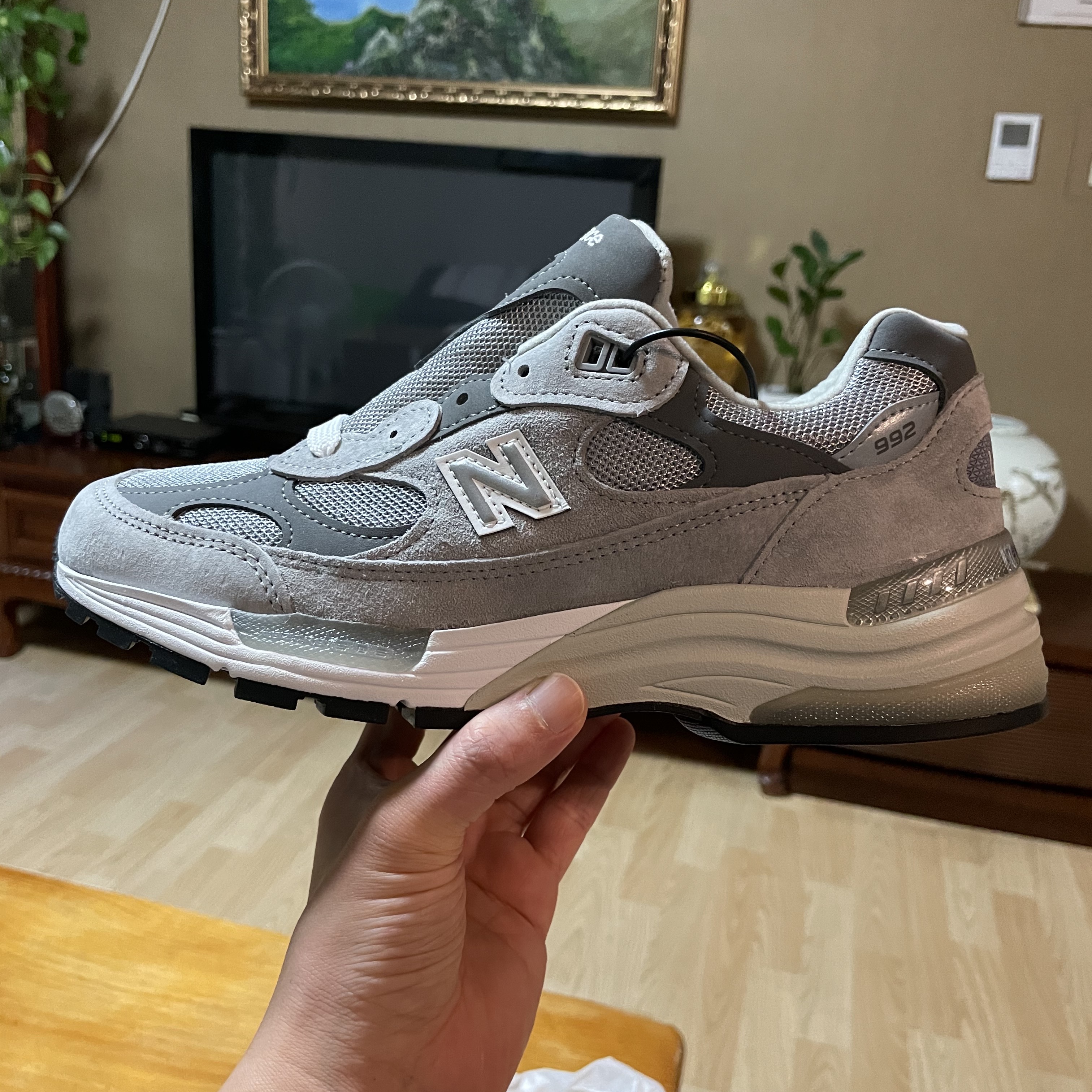 New Balance 992 Made in USA Grey - D Standard 착용 스타일