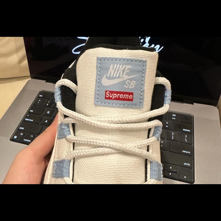 Nike x Supreme Air Force 1 Low White, Nike x Supreme SB Dunk High QS Rammellzee White 착용 스타일 - 5