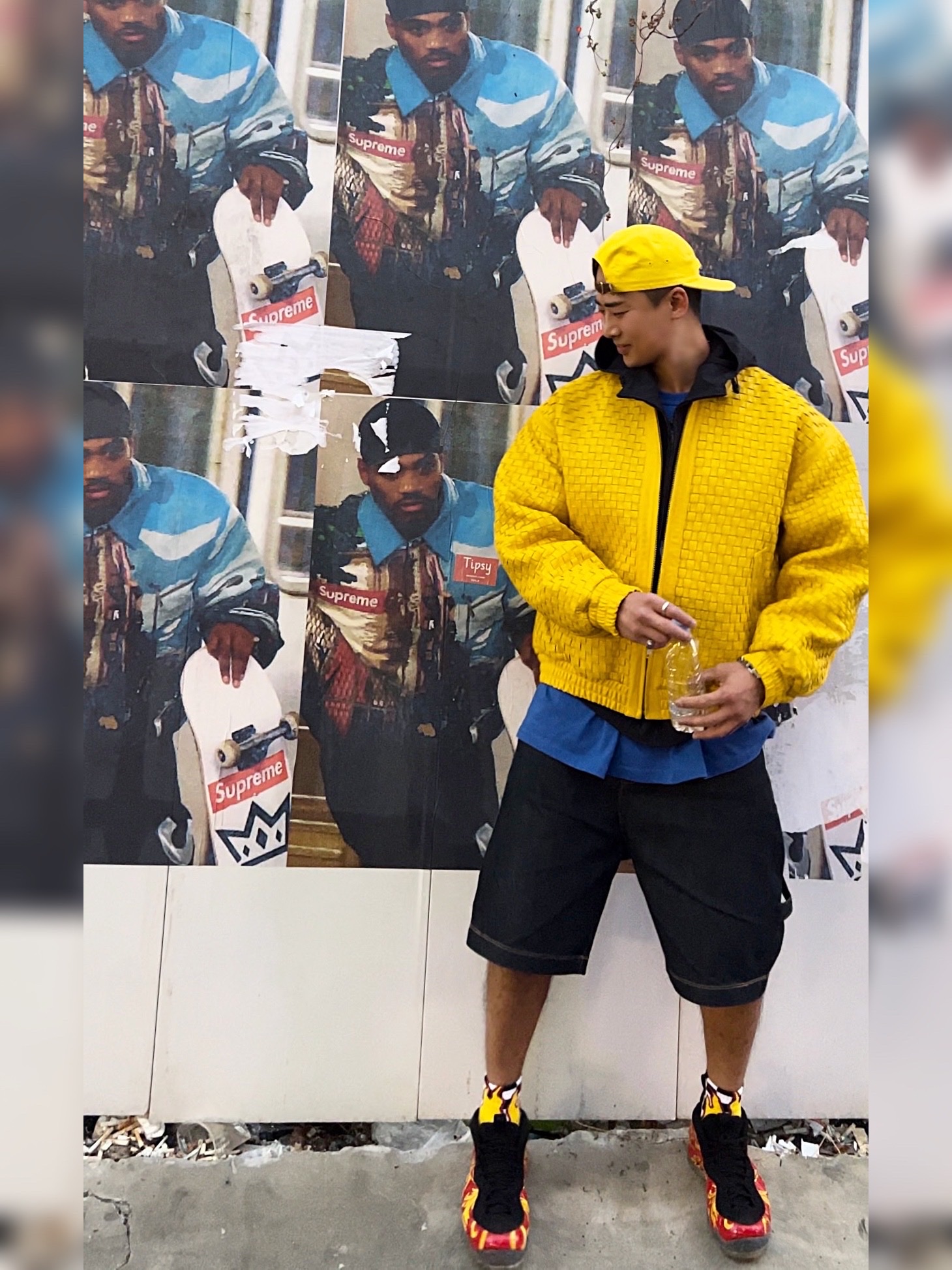 Supreme Woven Leather Varsity Jacket Yellow - 23FW, Supreme x Bounty Hunter Skulls T-Shirt Royal - 23FW 착용 스타일 - 2