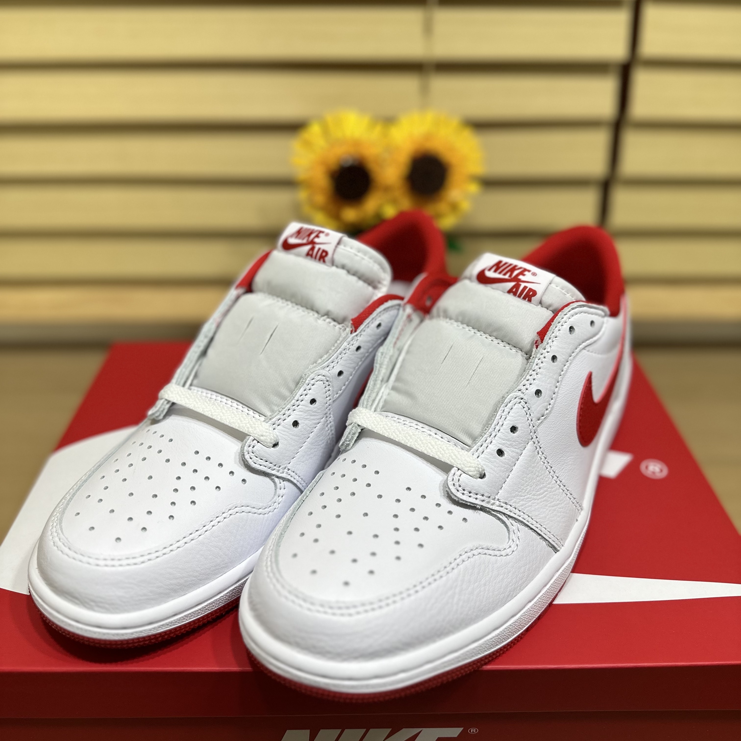 Jordan 1 Retro Low OG University Red 착용 스타일